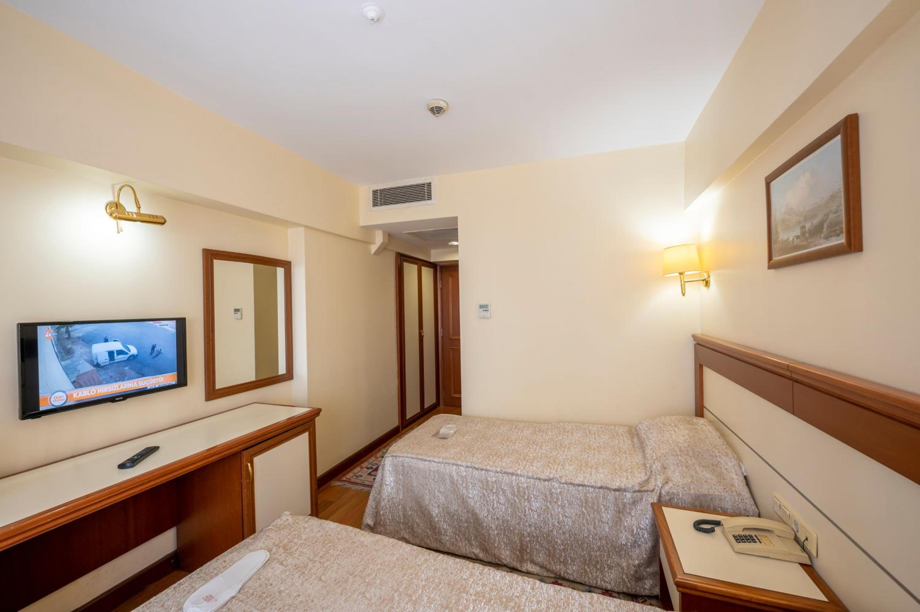 Standard Double Room photo 1