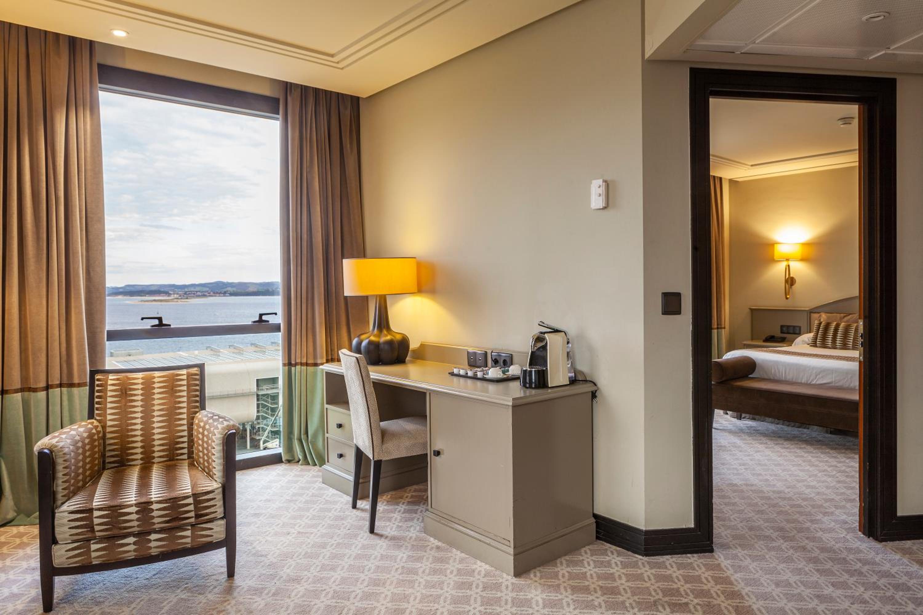 Junior Suite - Photo 14