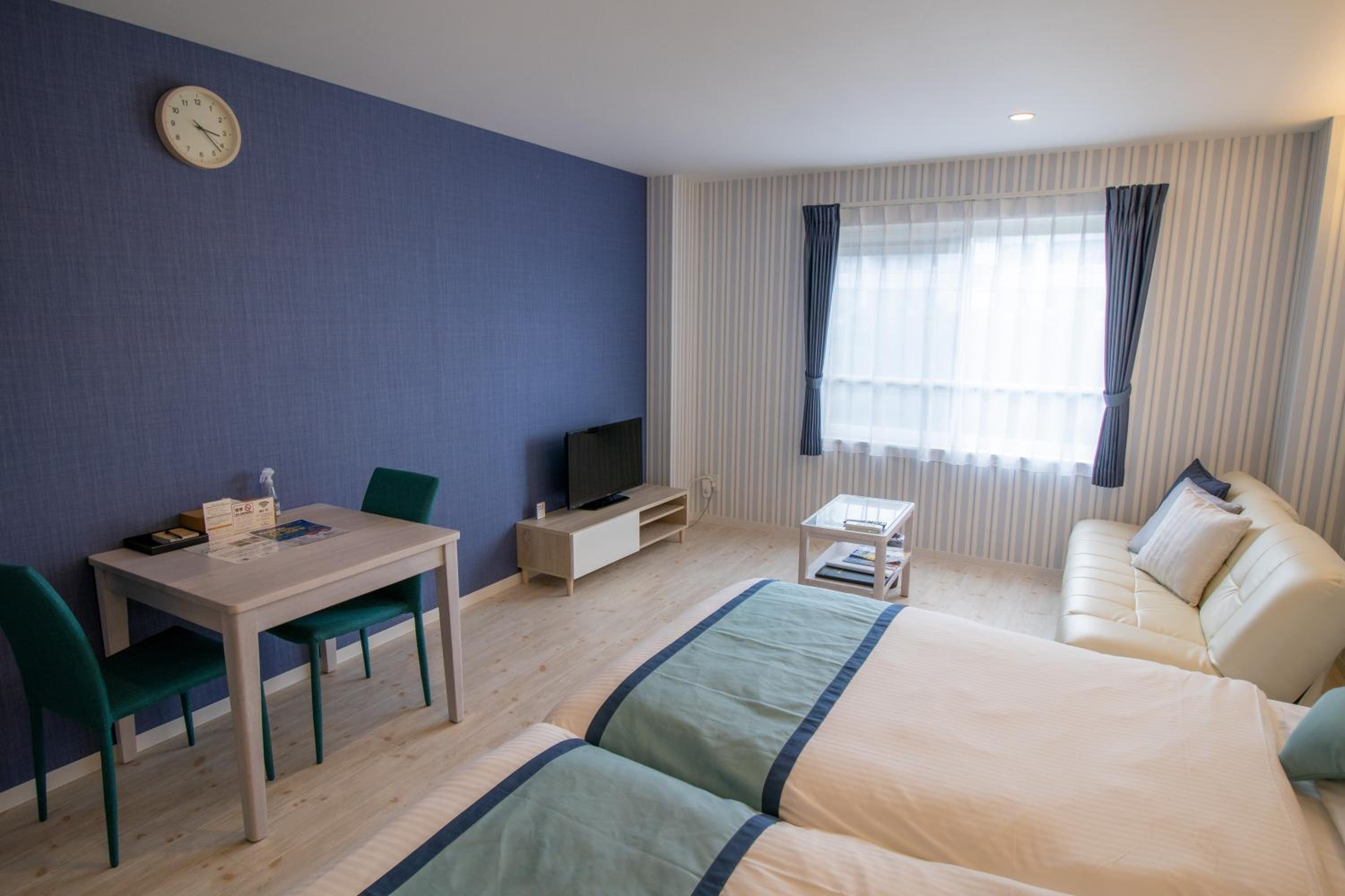 Twin Room with Extra Bed - Photo 38