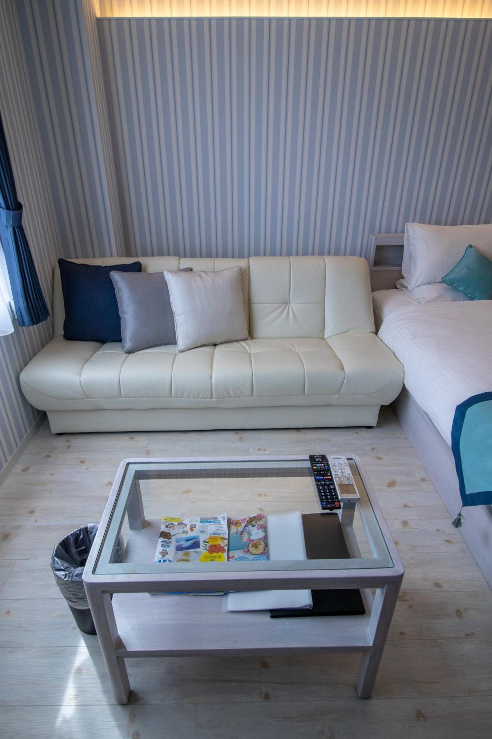Twin Room with Extra Bed - Photo 35