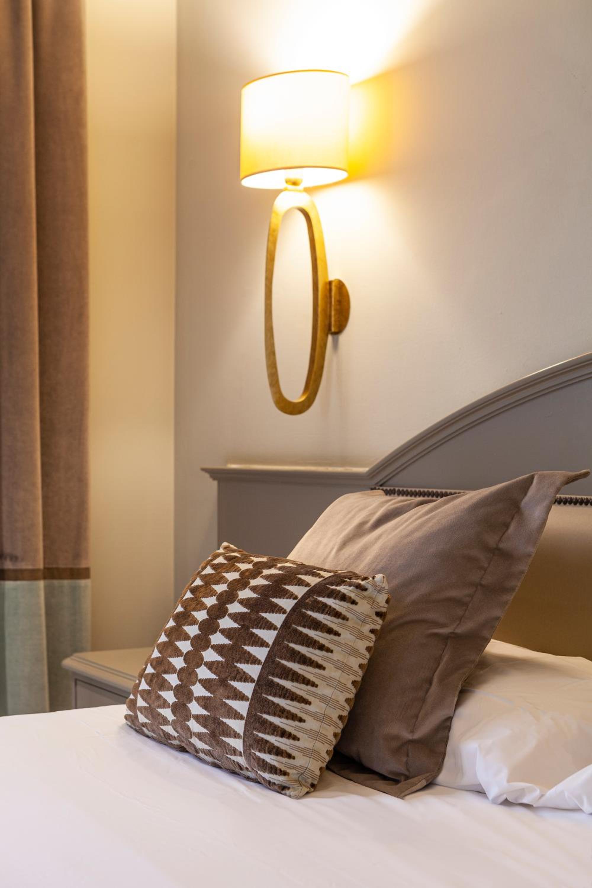 Superior Double Room (3 Adults) - Photo 3