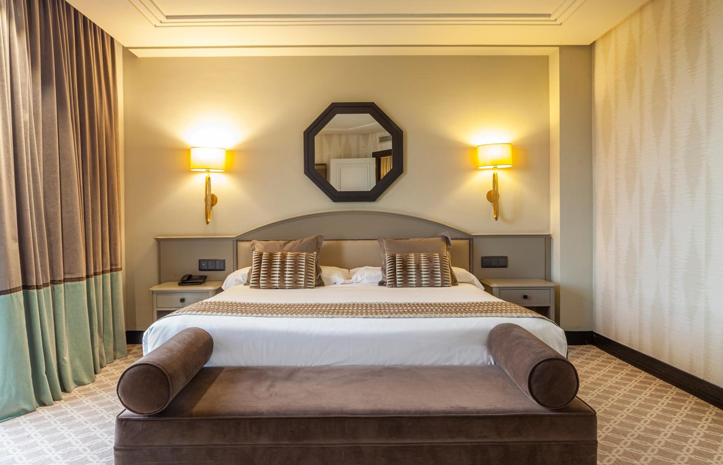 Junior Suite - Photo 17