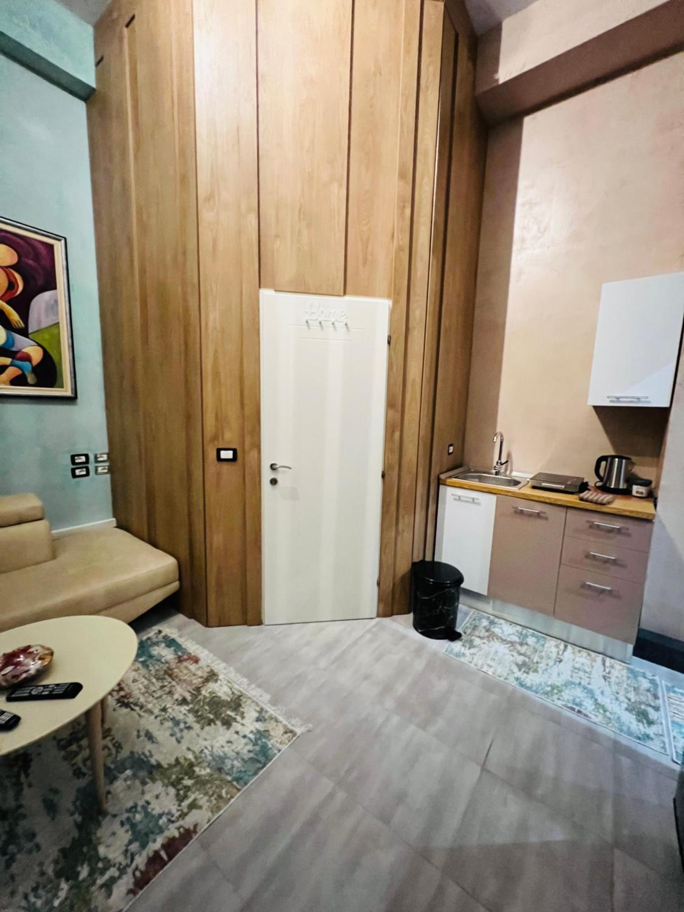 Studio Apartment photo 1