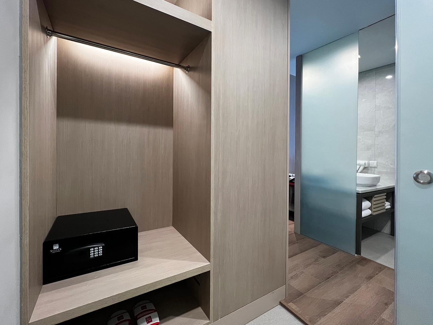 Deluxe Twin Room - Photo 7
