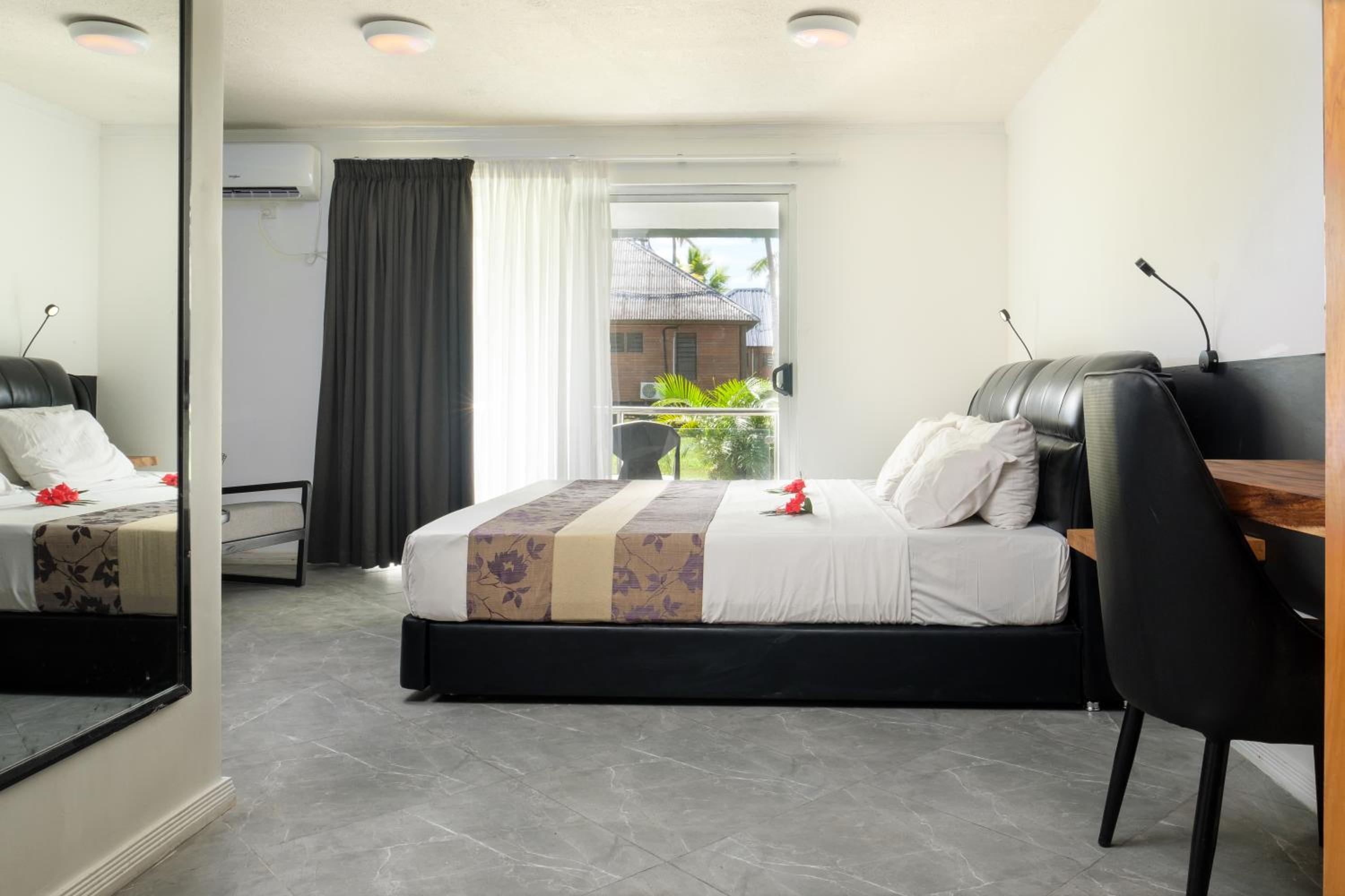 Garden View Room