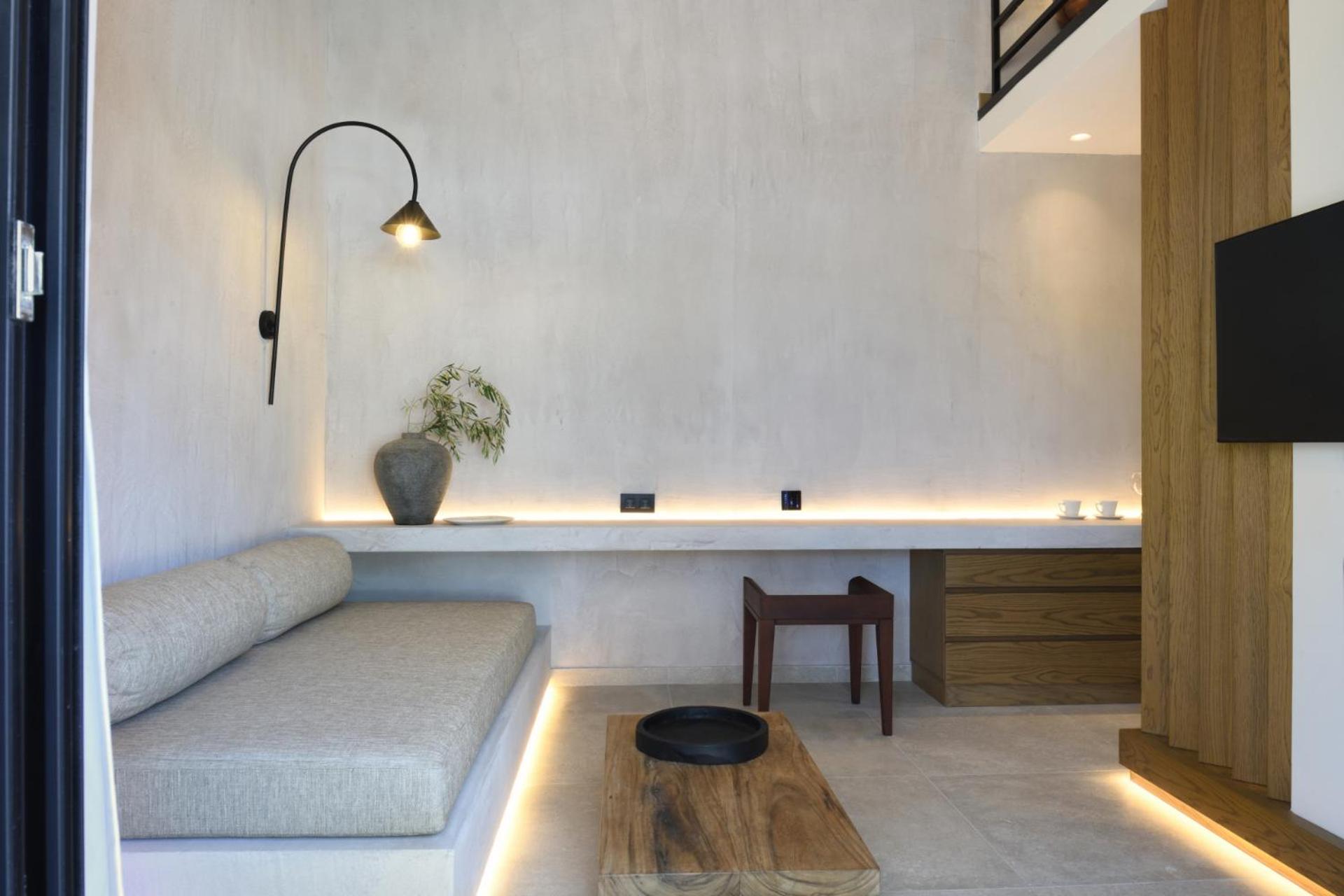 Junior Suite with Private Pool - Photo 3