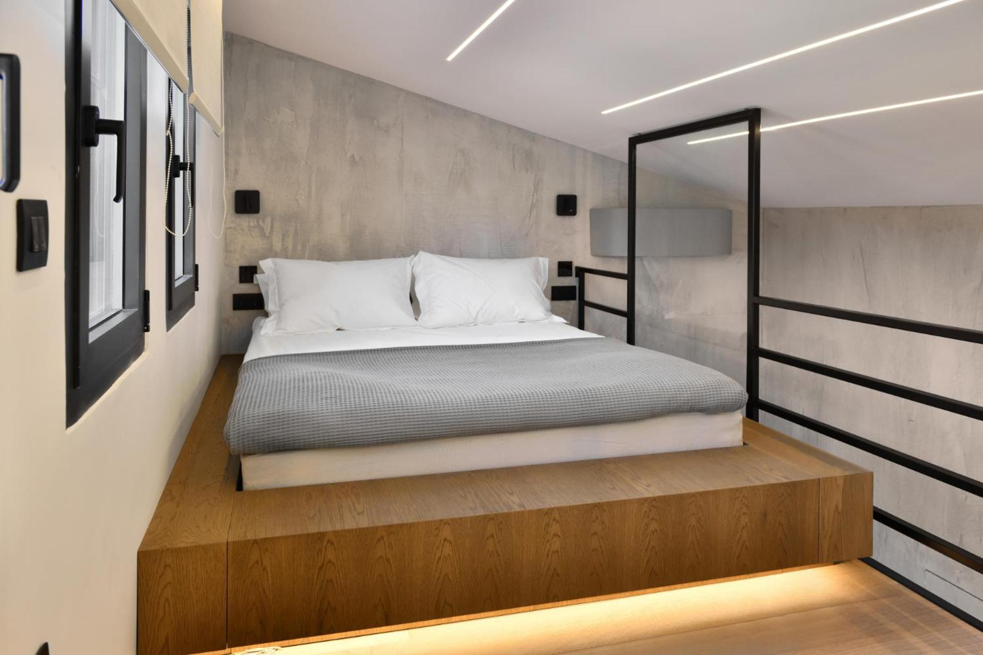 Suite with Private Pool - Photo 23