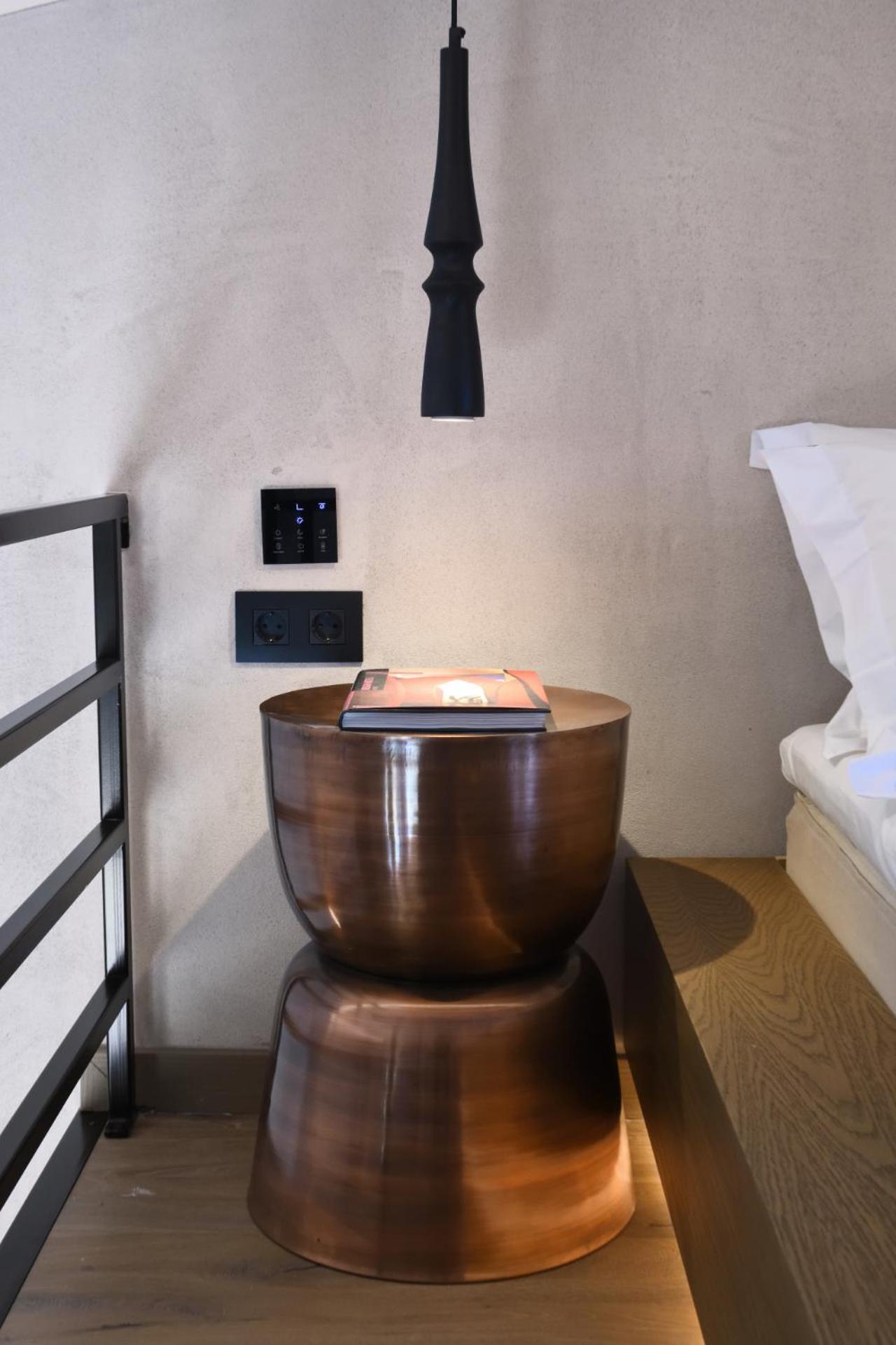 Junior Suite with Private Pool - Photo 7