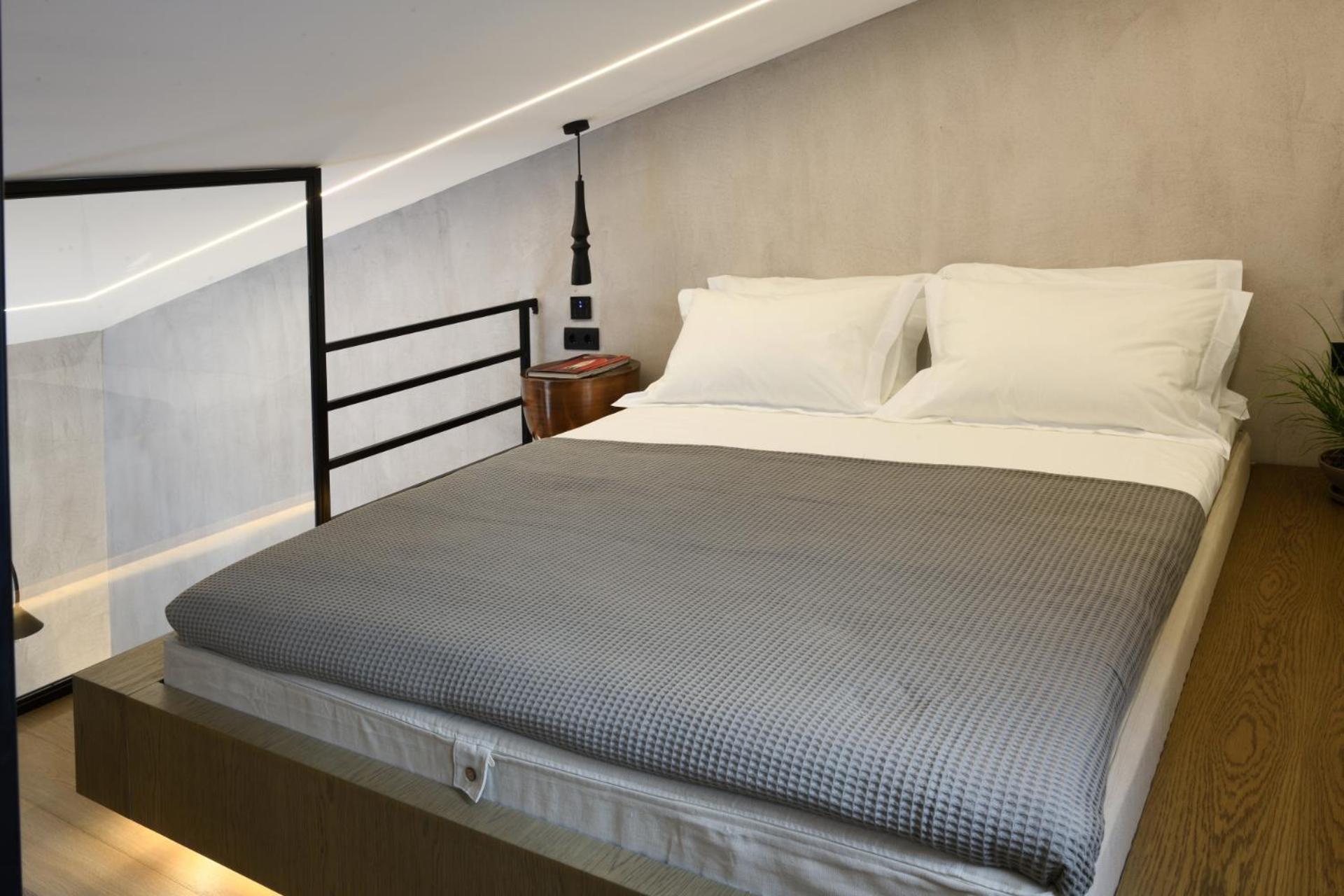 Junior Suite with Private Pool - Photo 6