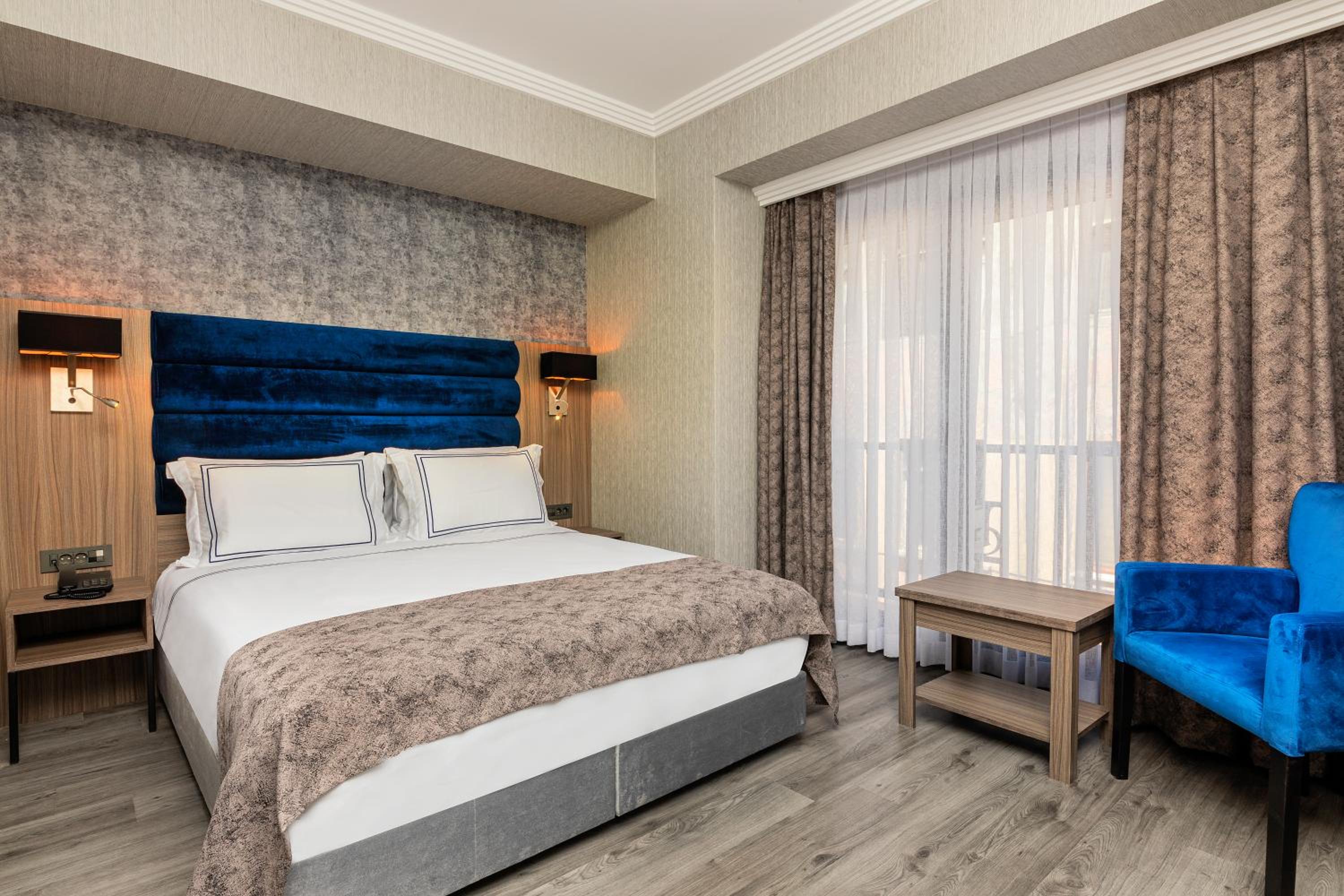 Economy Double Room photo 3