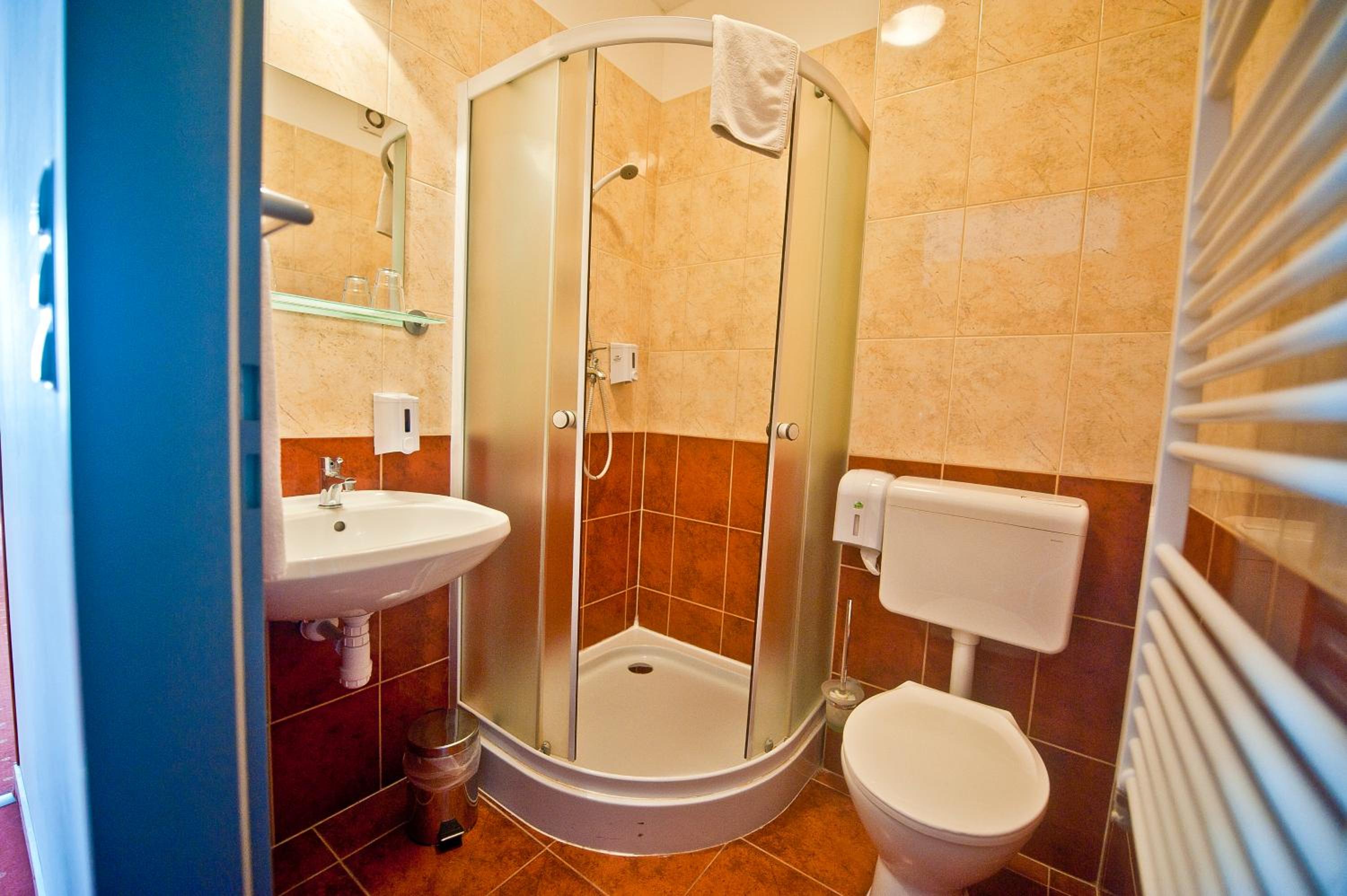 Triple Room - Photo 3