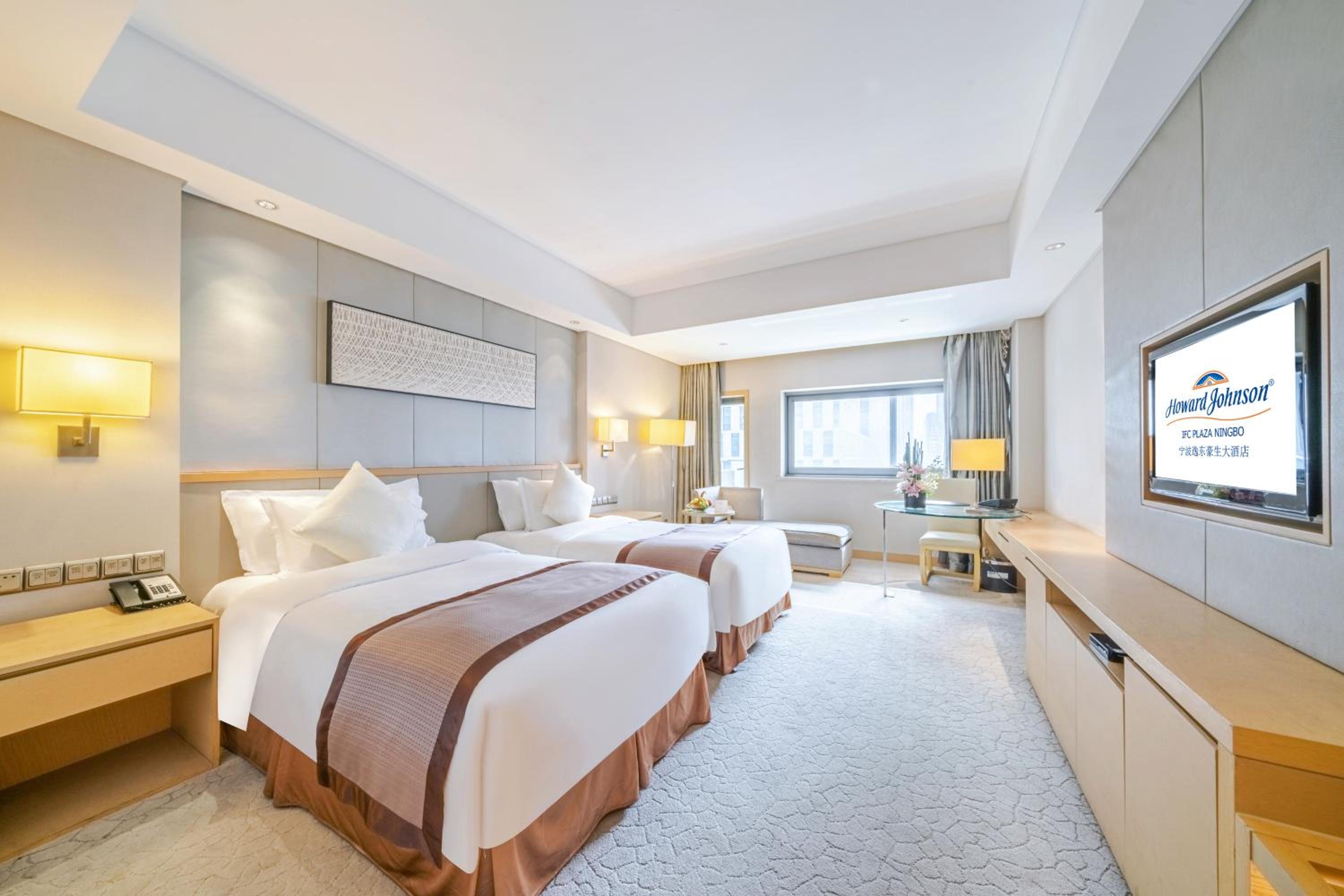 Superior Twin Room with City View photo 1