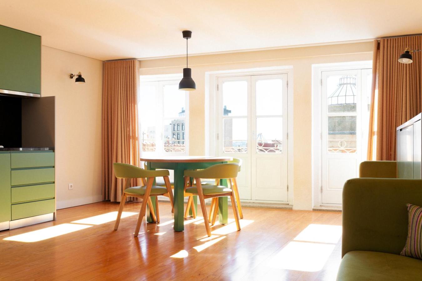 Penthouse Apartment - Photo 1