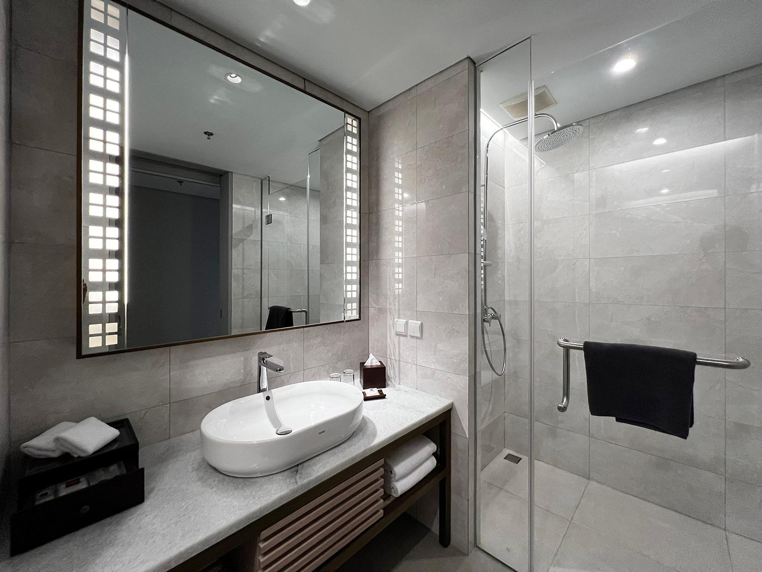 Two-Bedroom Suite - Photo 4