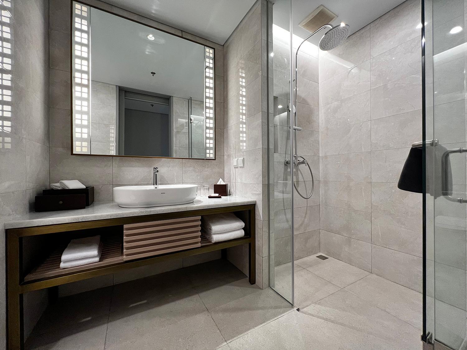 Two-Bedroom Suite - Photo 14