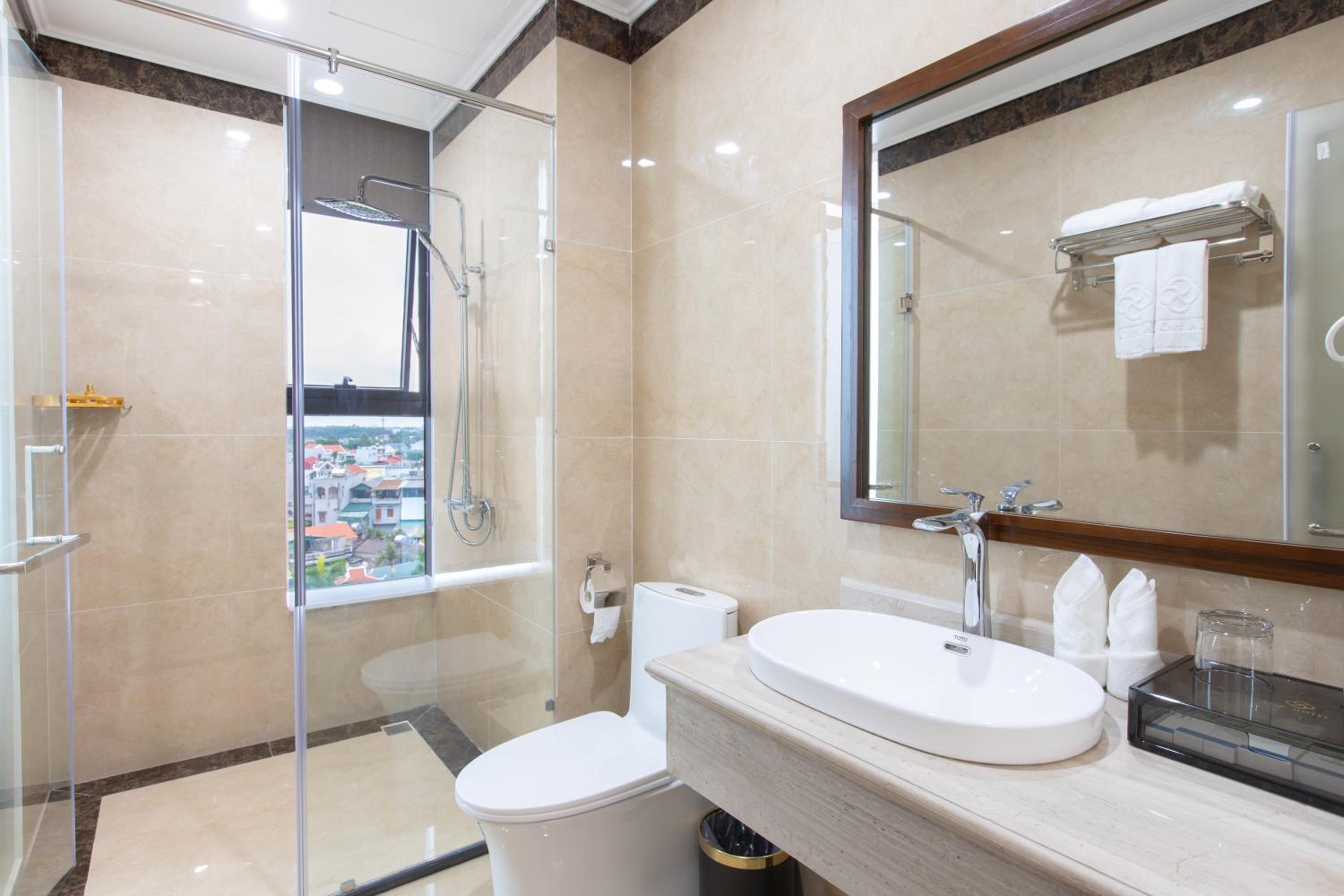 Standard Double Room - Photo 6