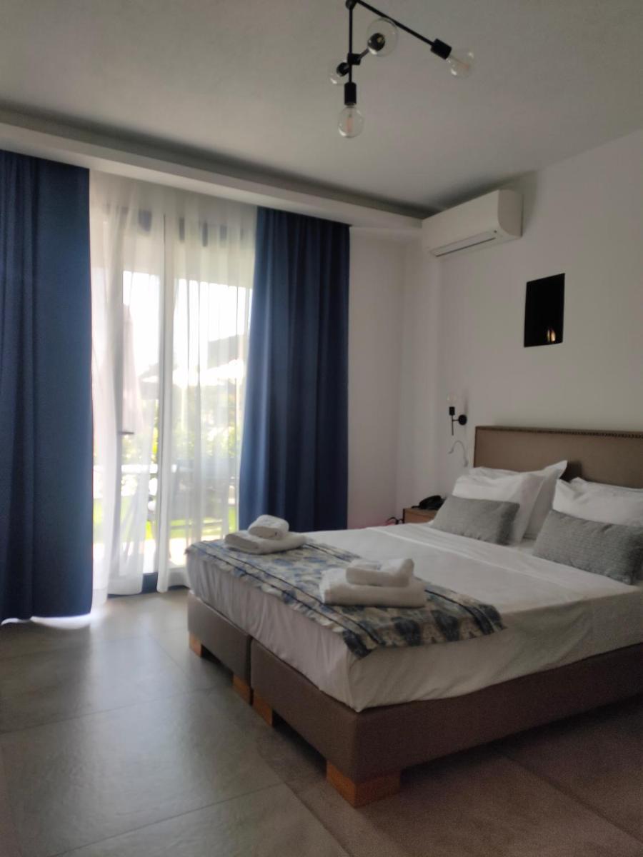 Luxury Triple Room