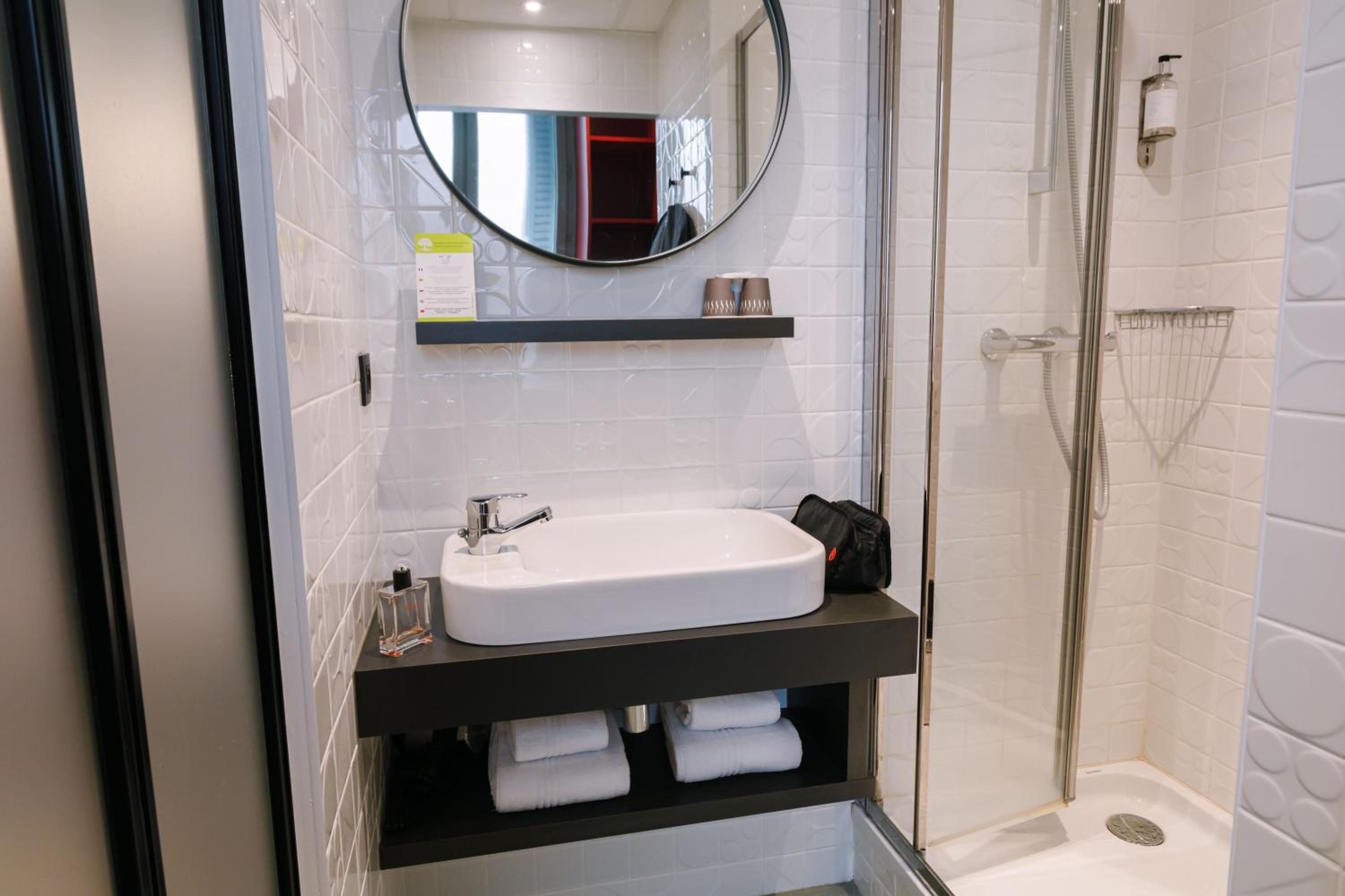 Standard Room - Photo 6