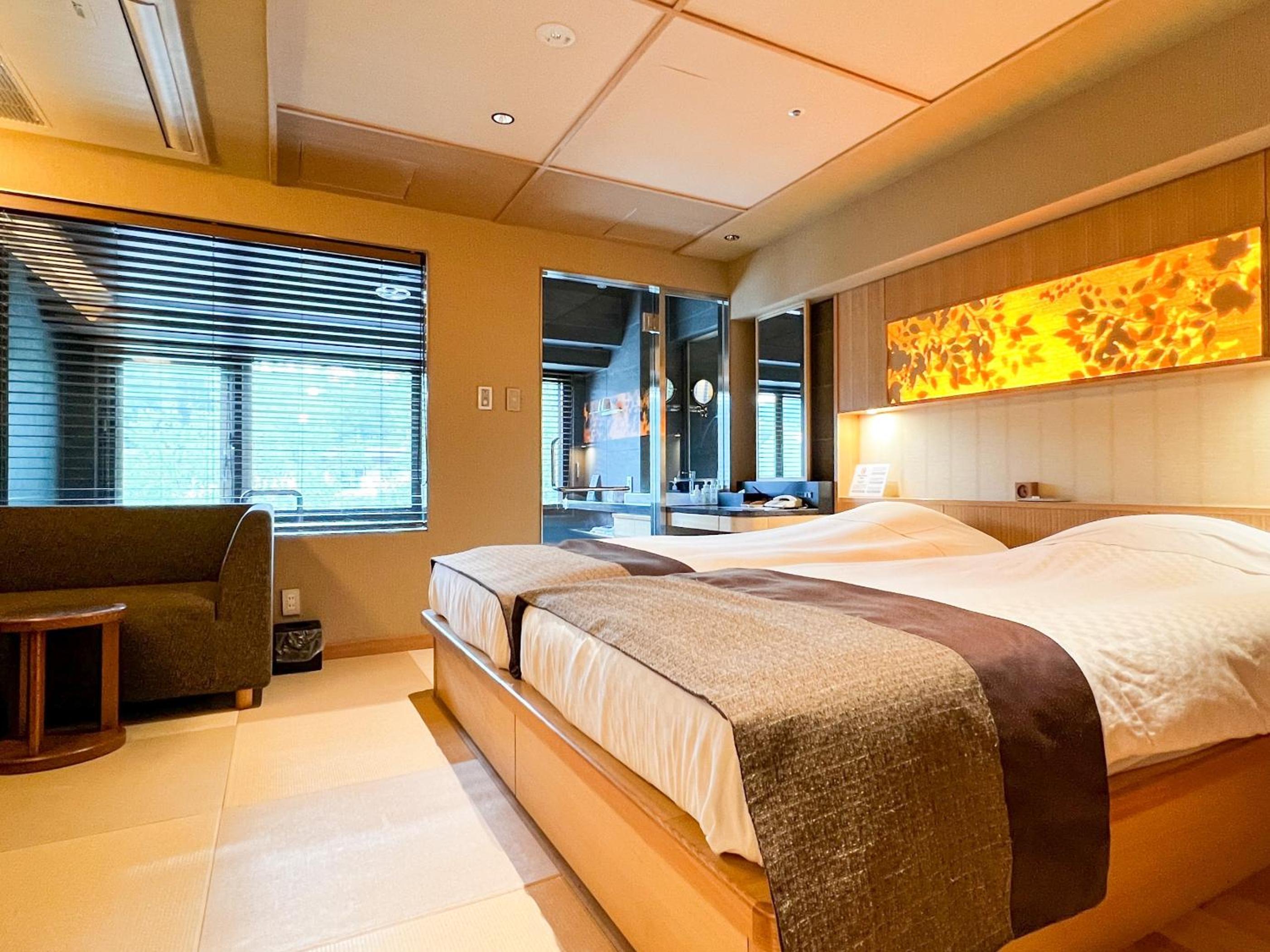 Twin Room with Jet Bath - Non-Smoking - Buffet Breakfast + Buffet Dinner Included - Photo 8