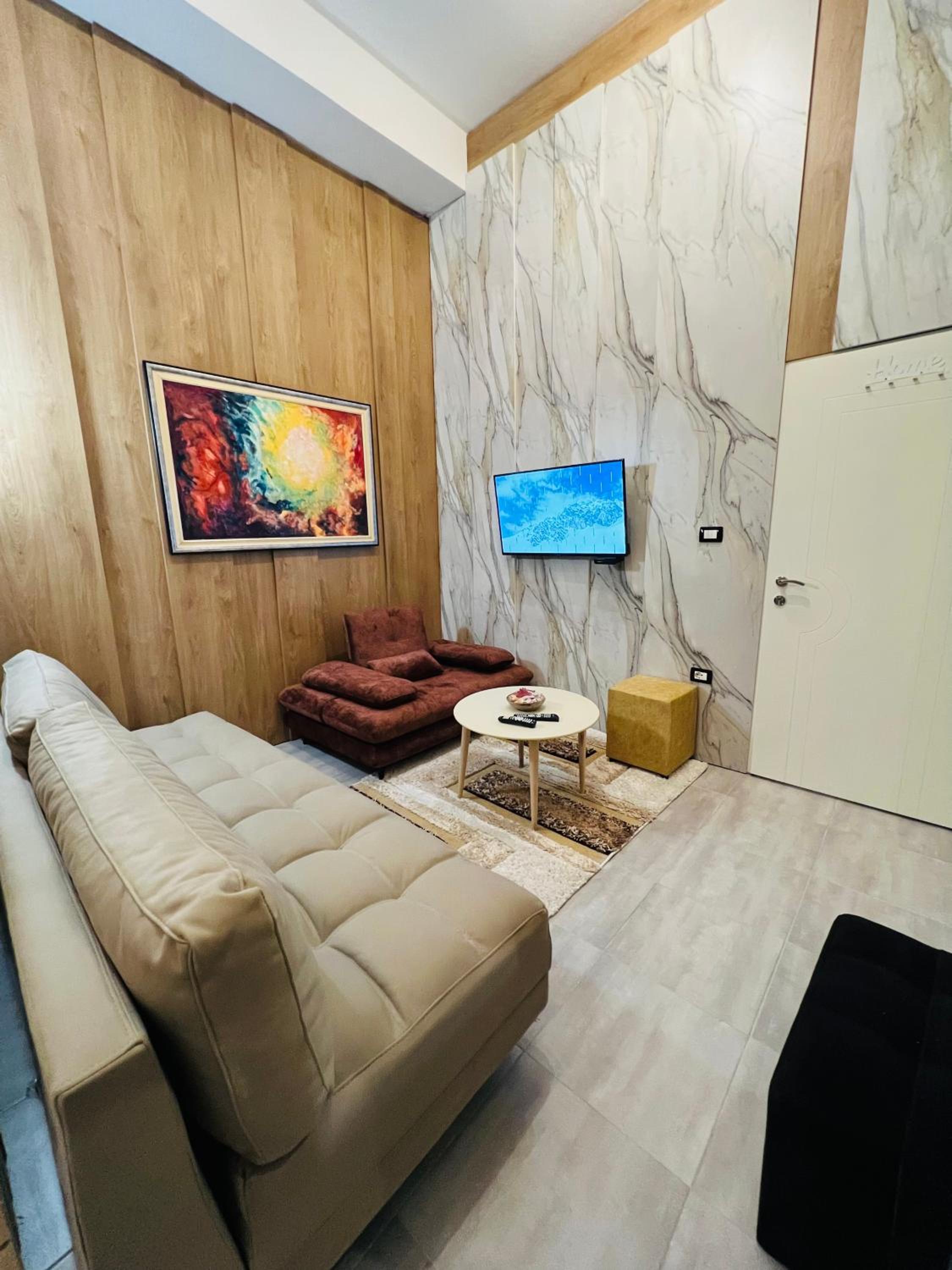 Studio Apartment photo 1