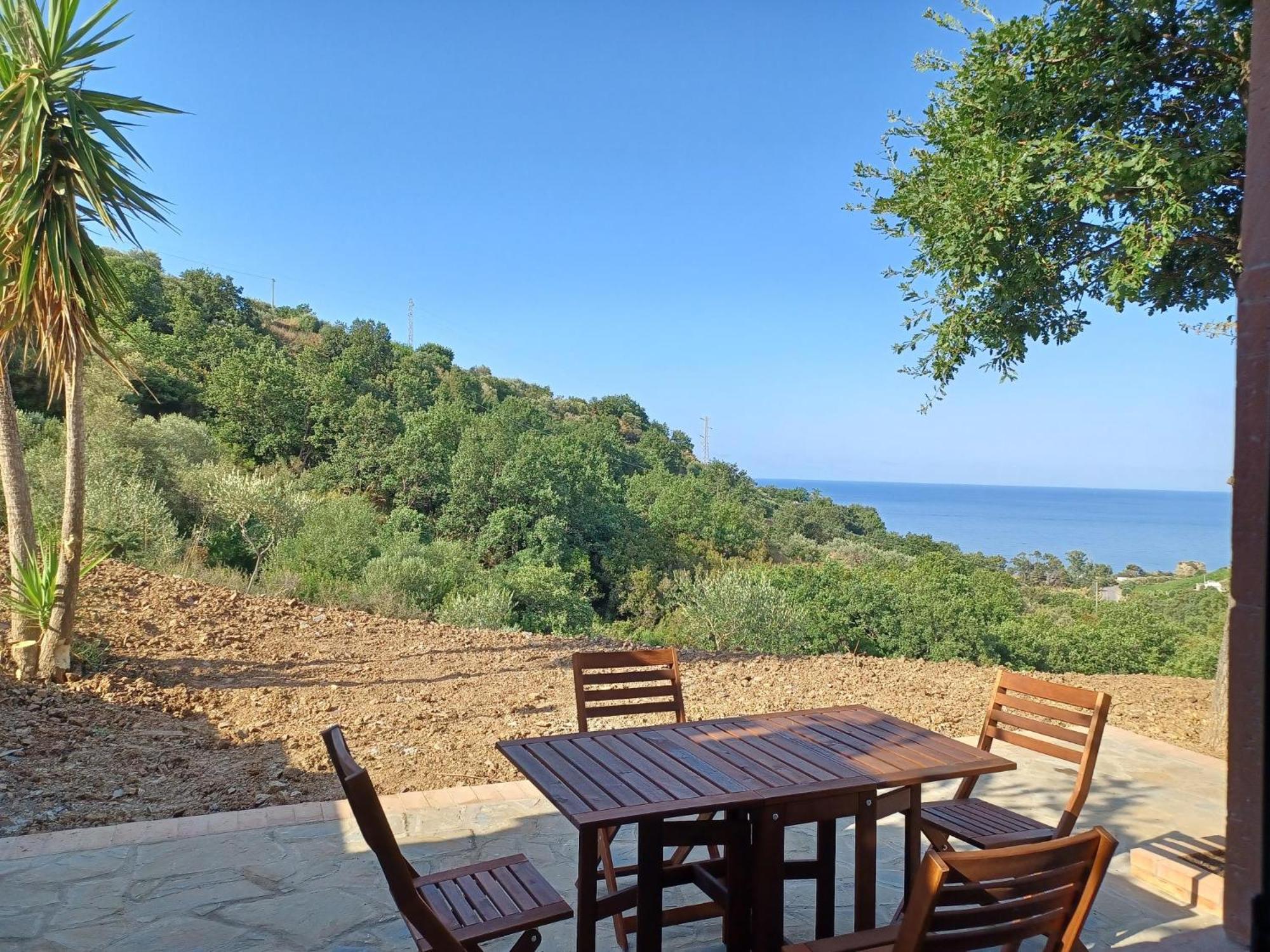 Villa with Sea View photo 2