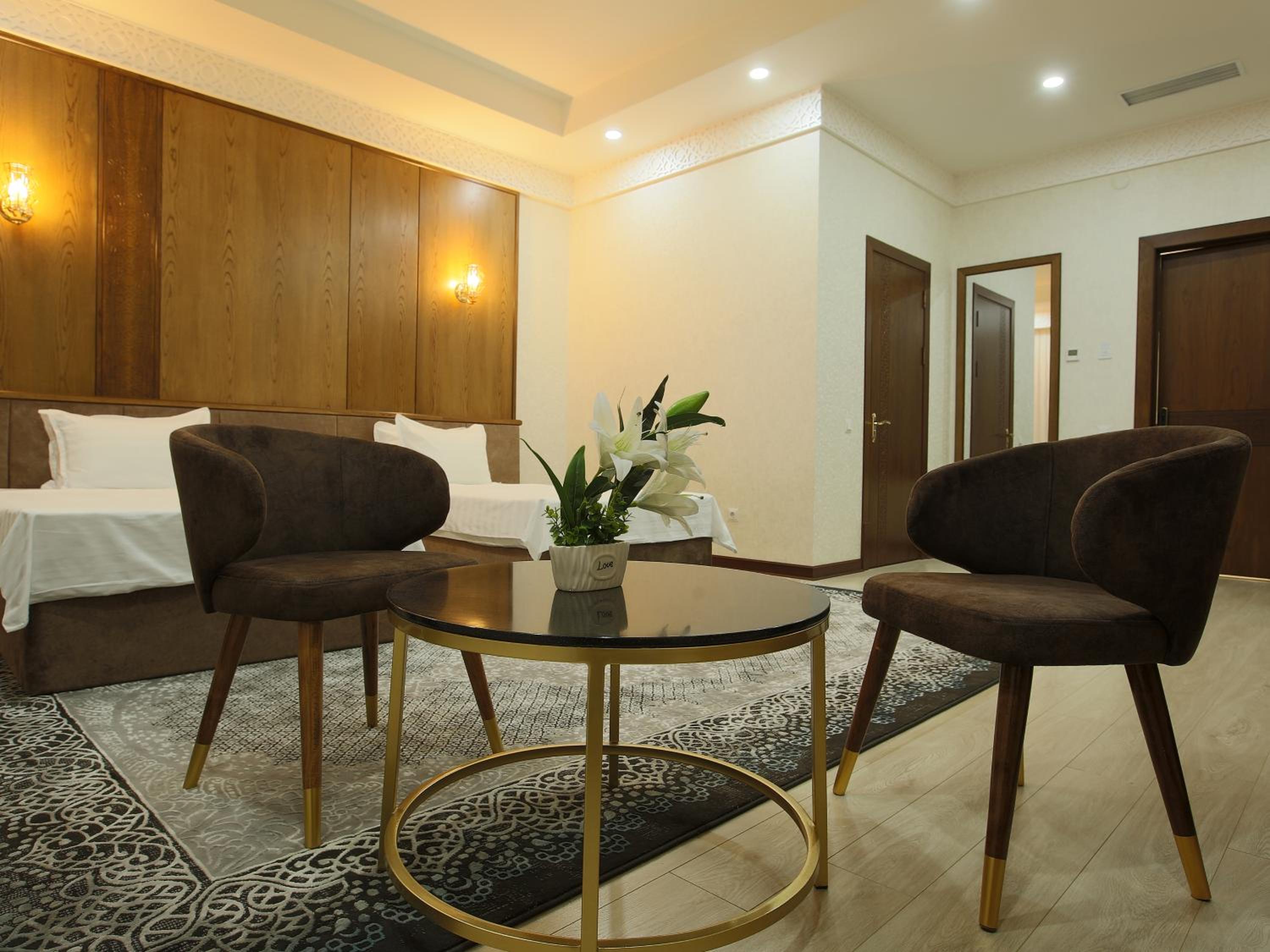 Twin Room with Balcony photo 2