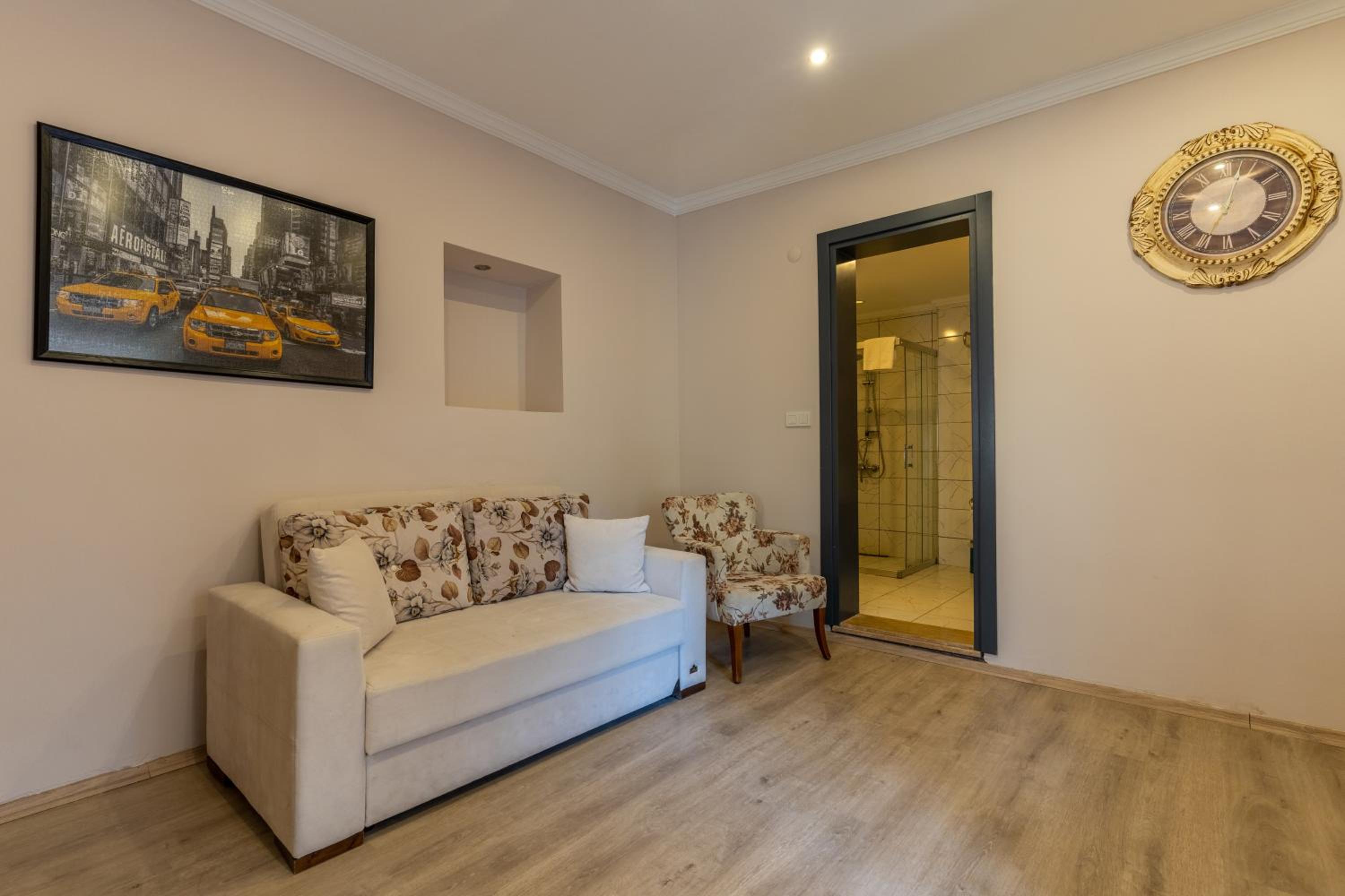 Family Room photo 2