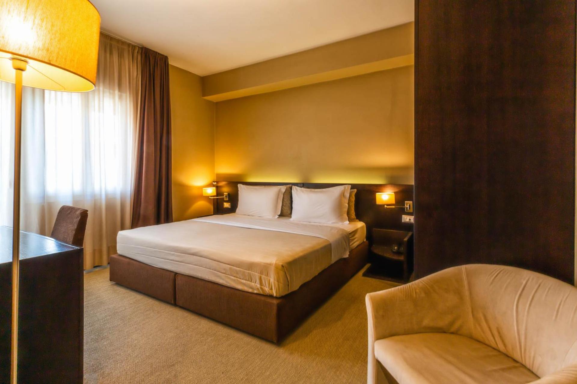 Comfort Double or Twin Room with Terrace - Photo 5