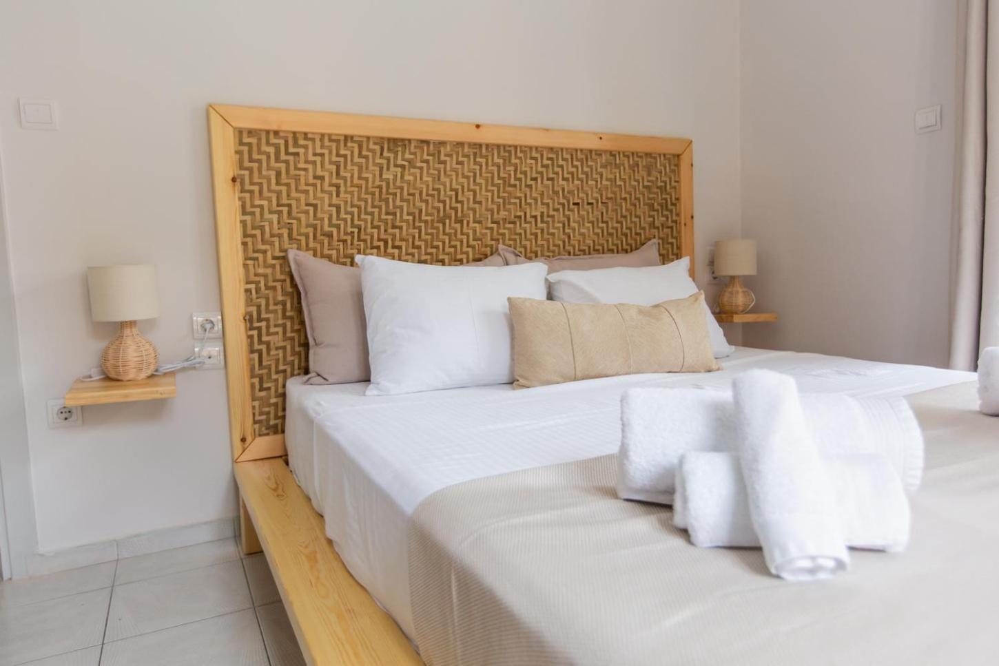 One-Bedroom Apartment - Photo 6