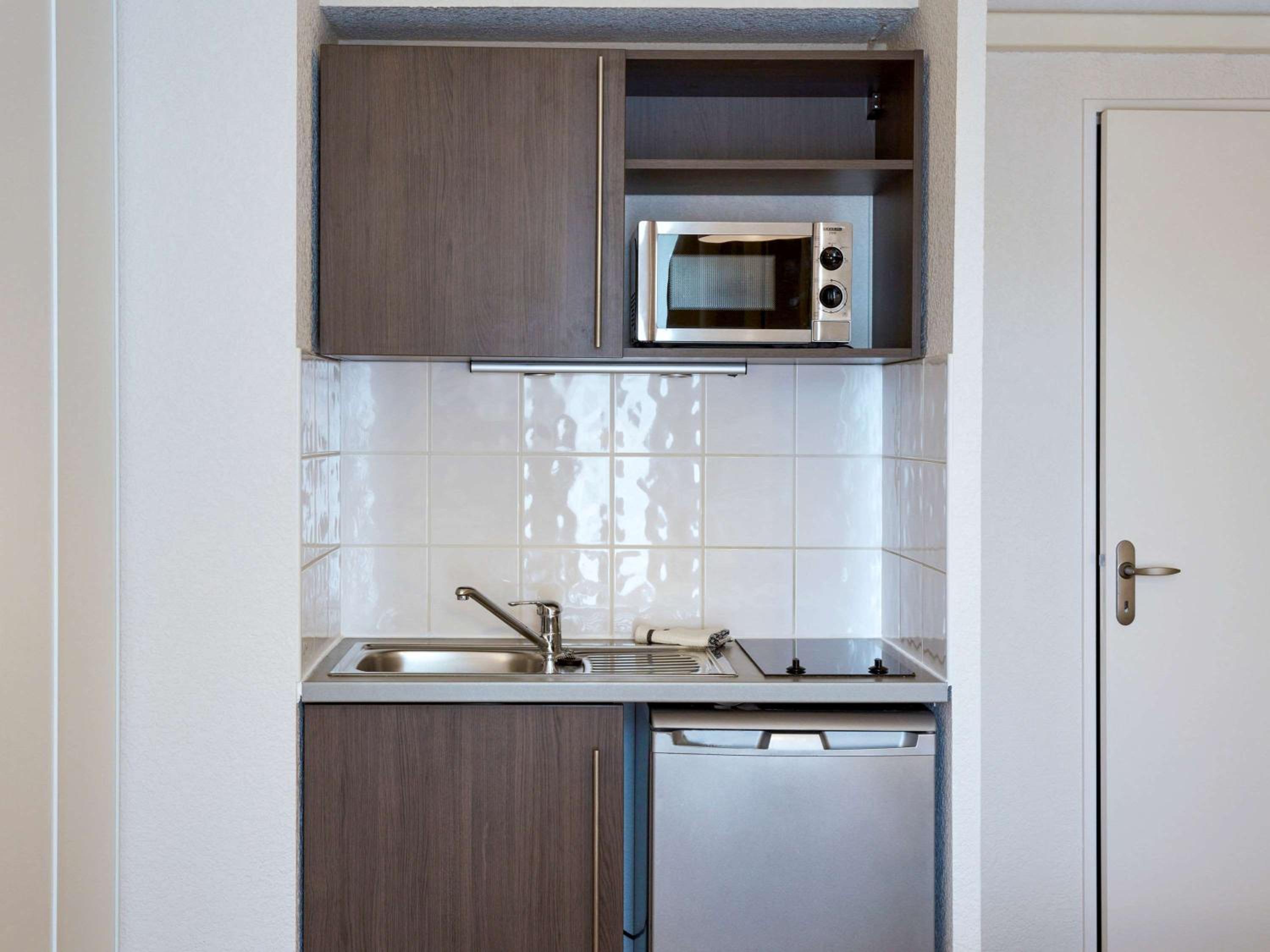 Studio (2 Adults) - Photo 5