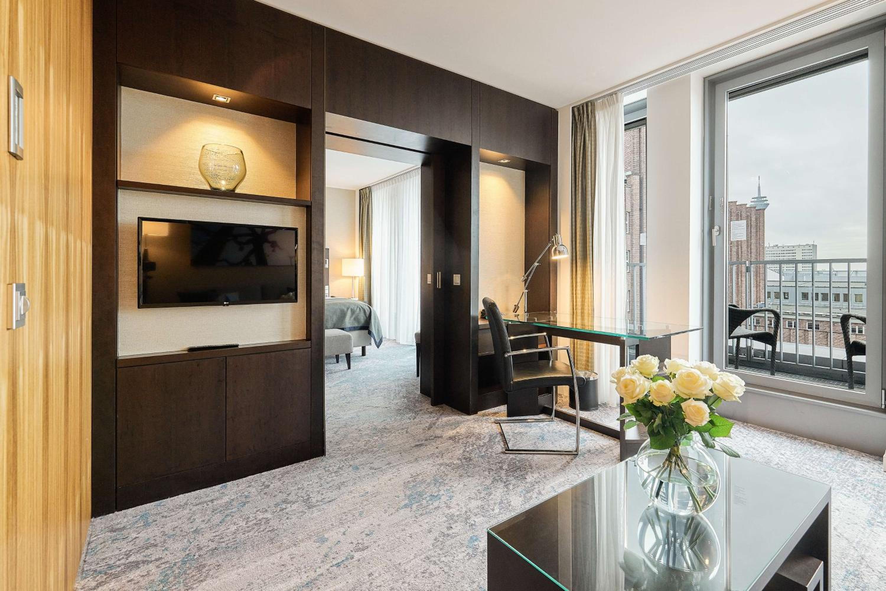 Suite with Balcony - Photo 1