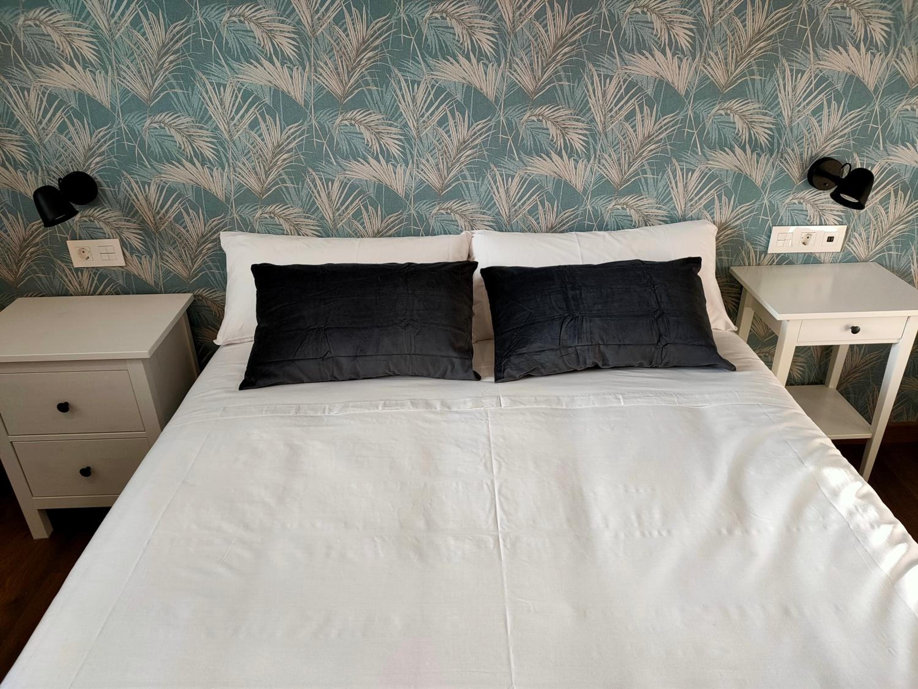 Standard Queen Room photo 2