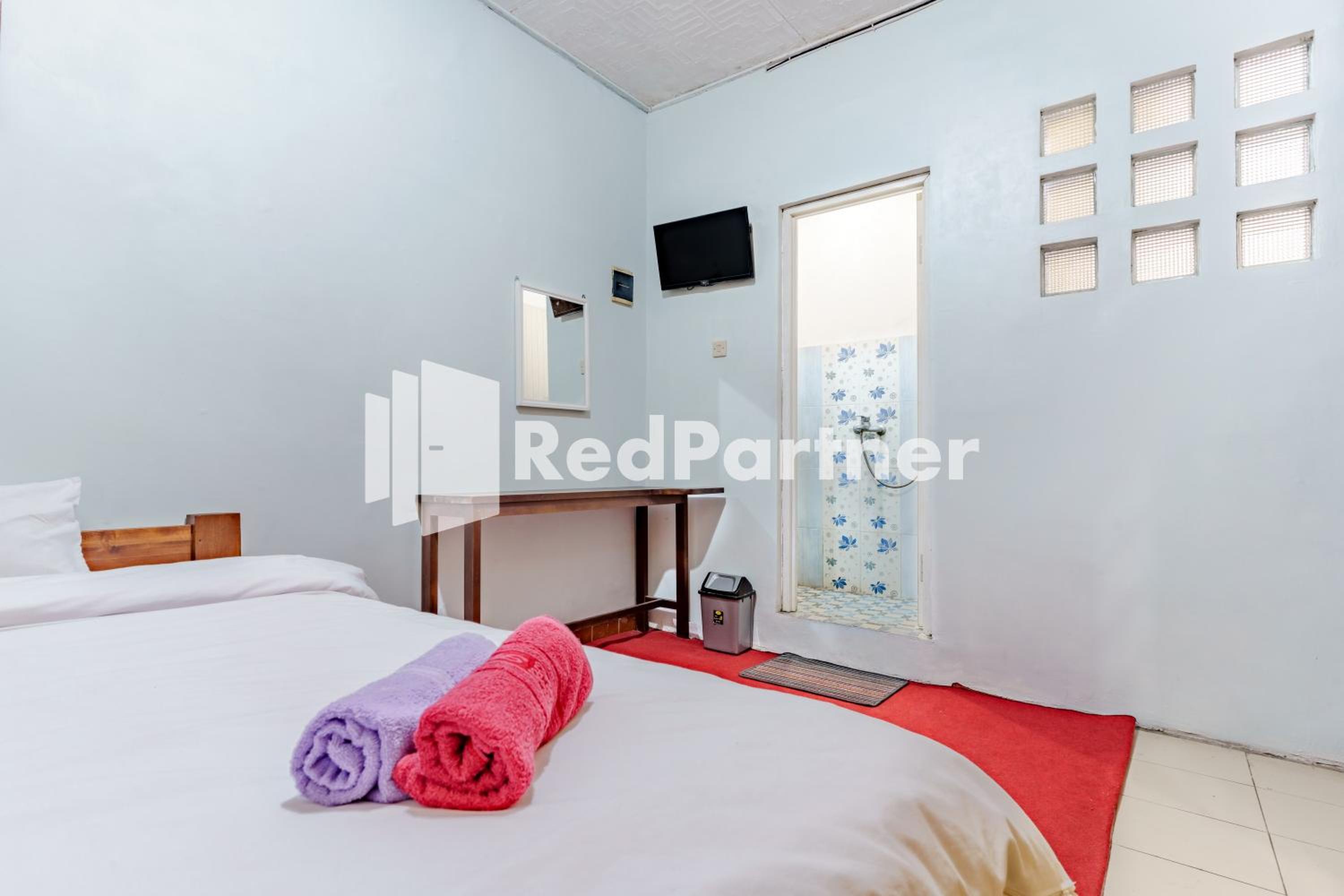Economy Double Room photo 3