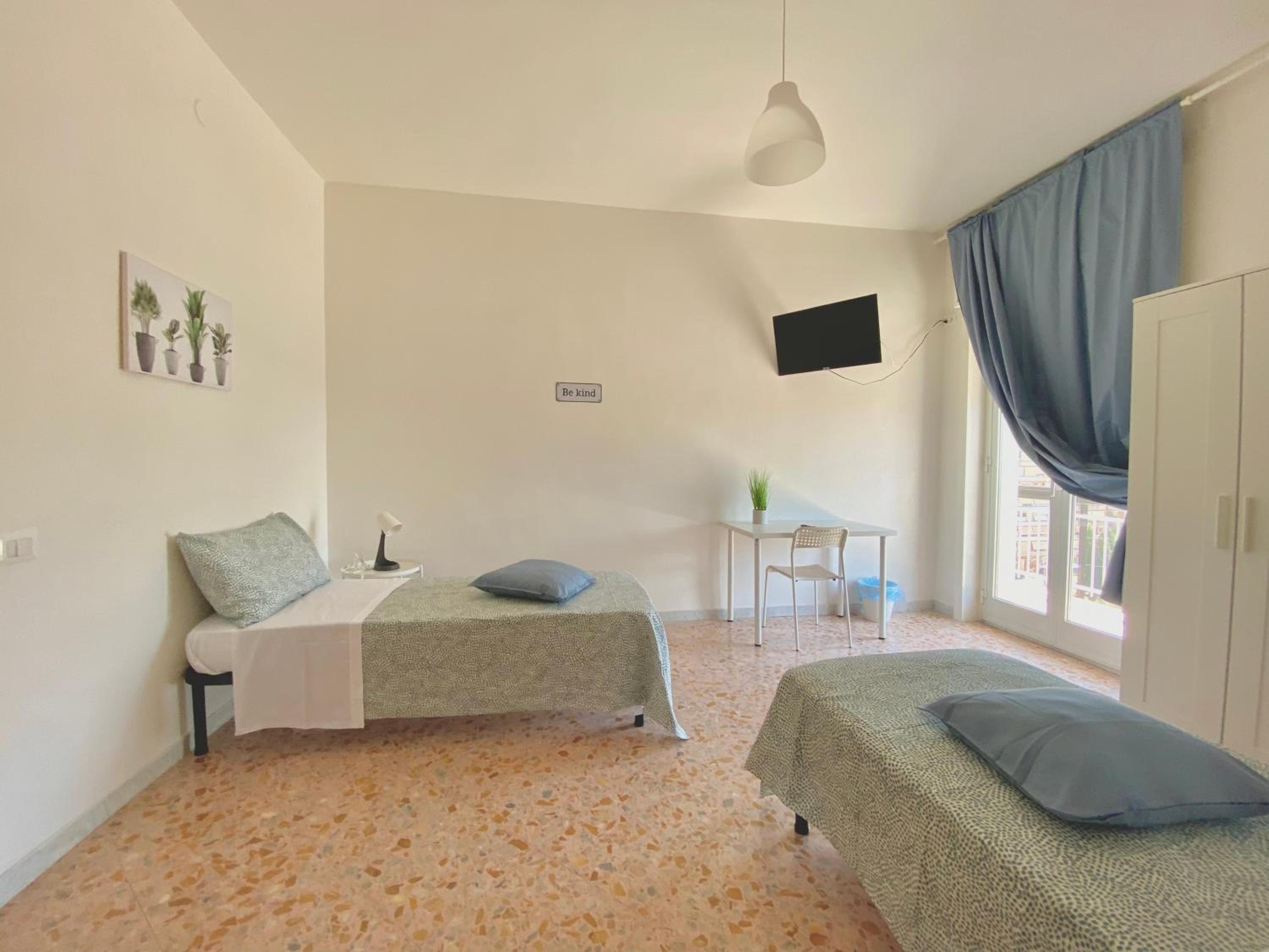 Family Room with Balcony photo 3