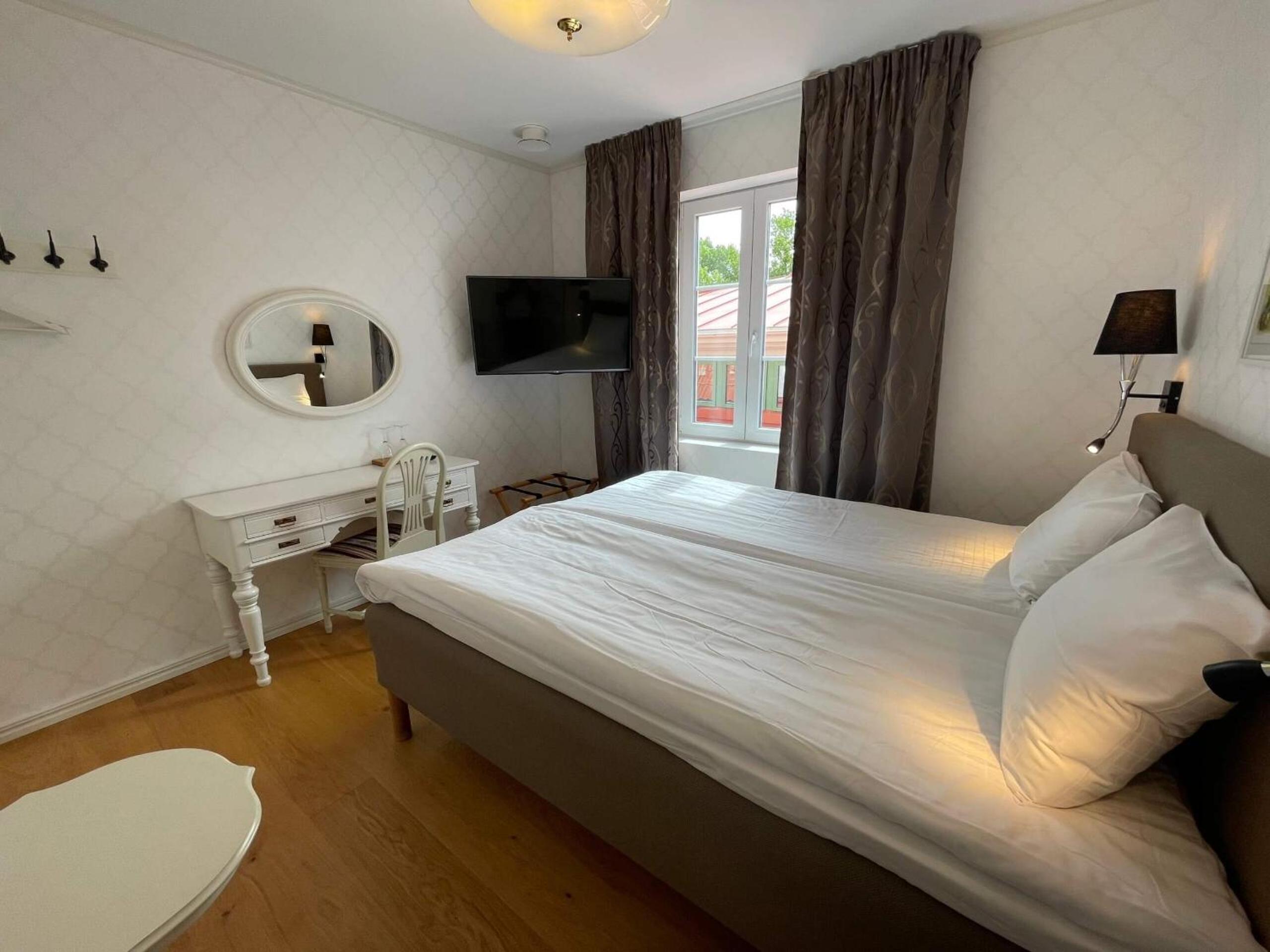 Small Double Room photo 2