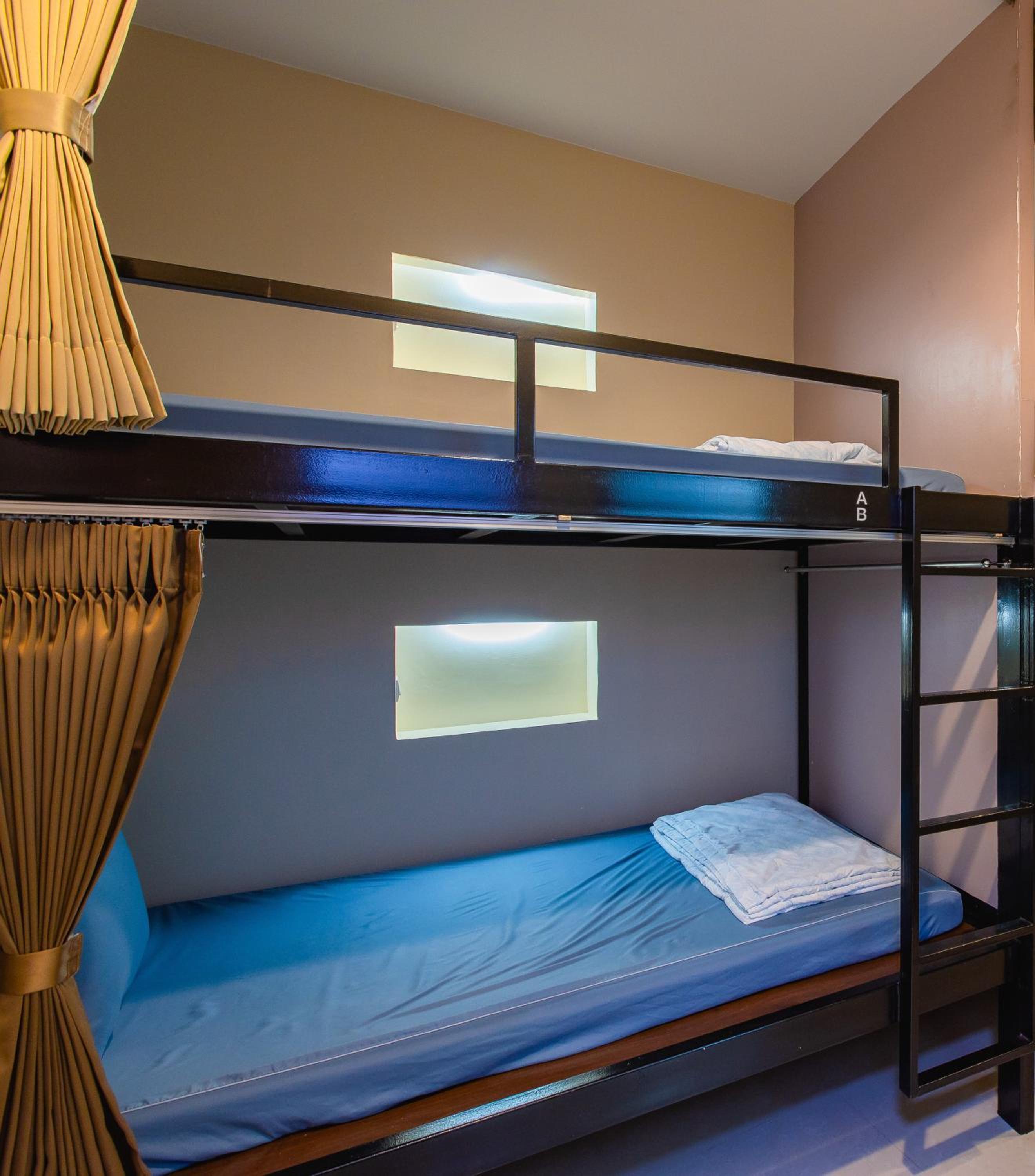 Bunk Bed in Mixed Dormitory Room photo 3
