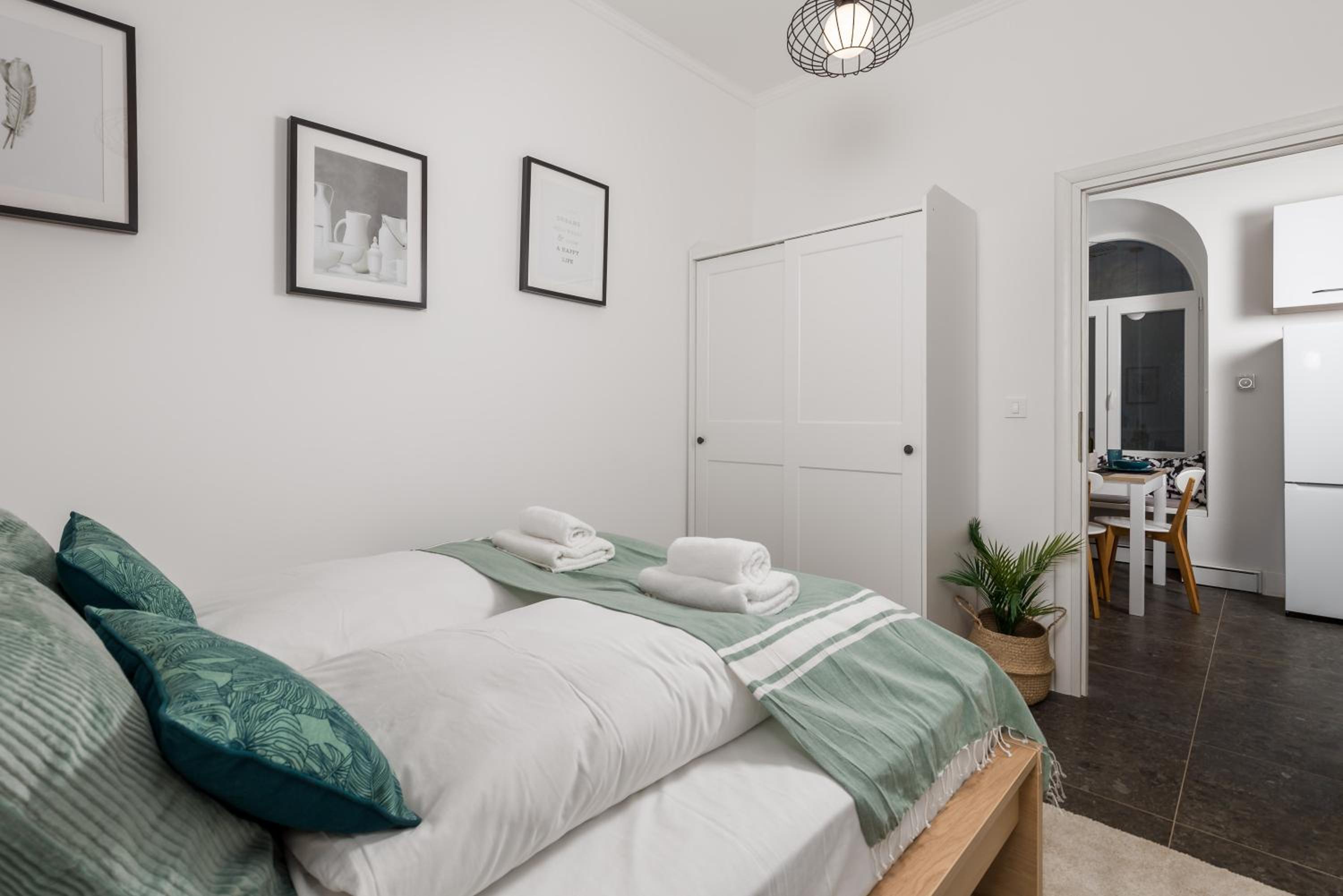 Two-Bedroom Apartment - Photo 17
