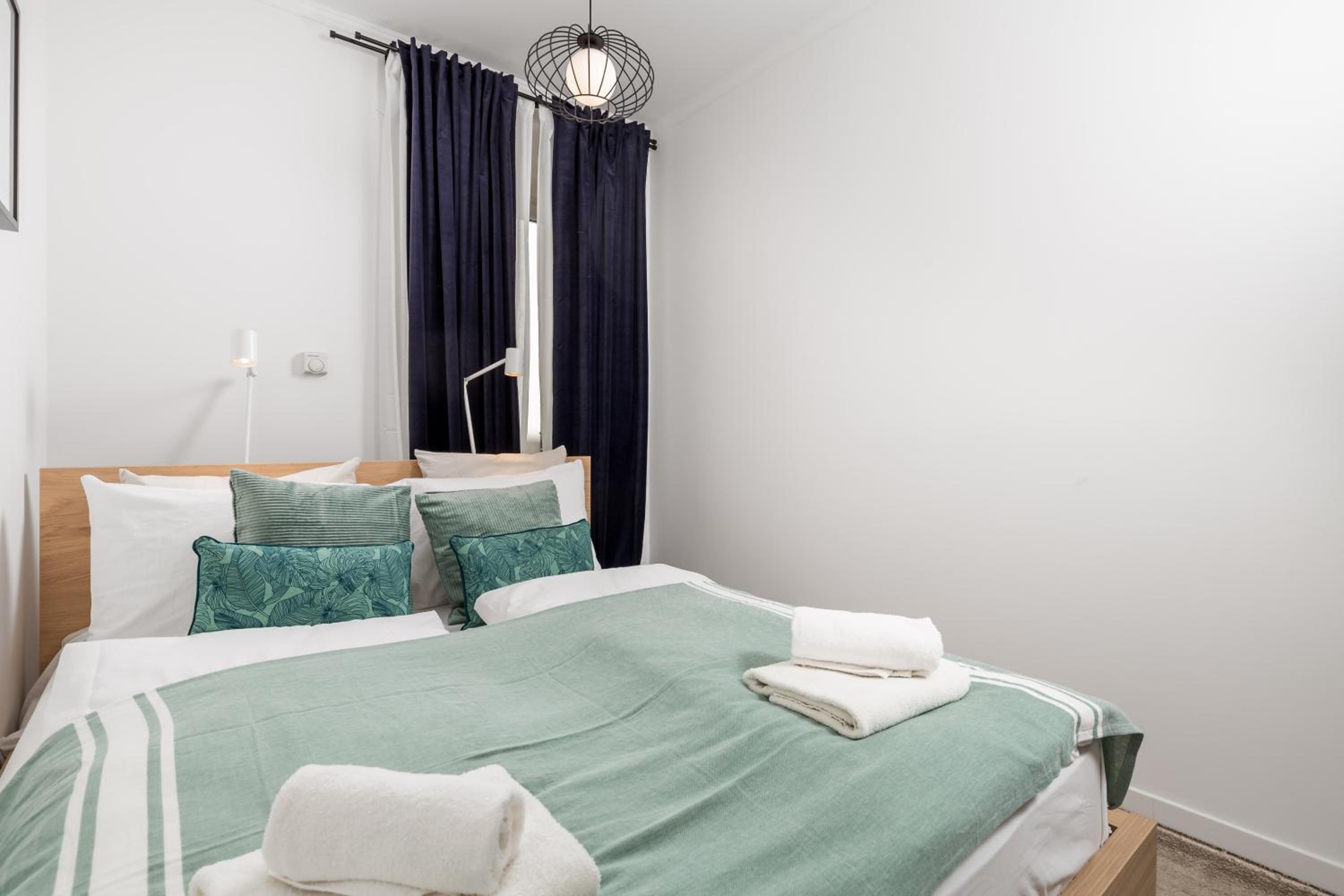 Two-Bedroom Apartment - Photo 18