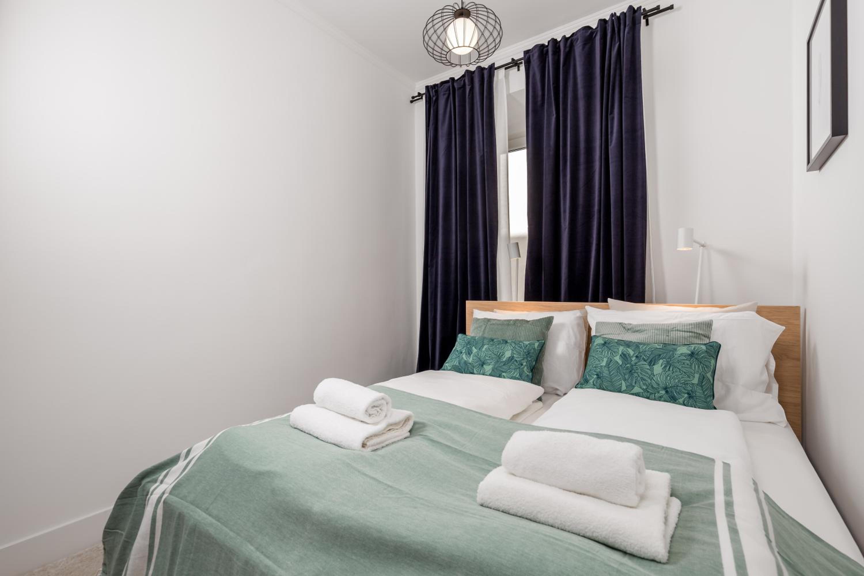 Two-Bedroom Apartment - Photo 15