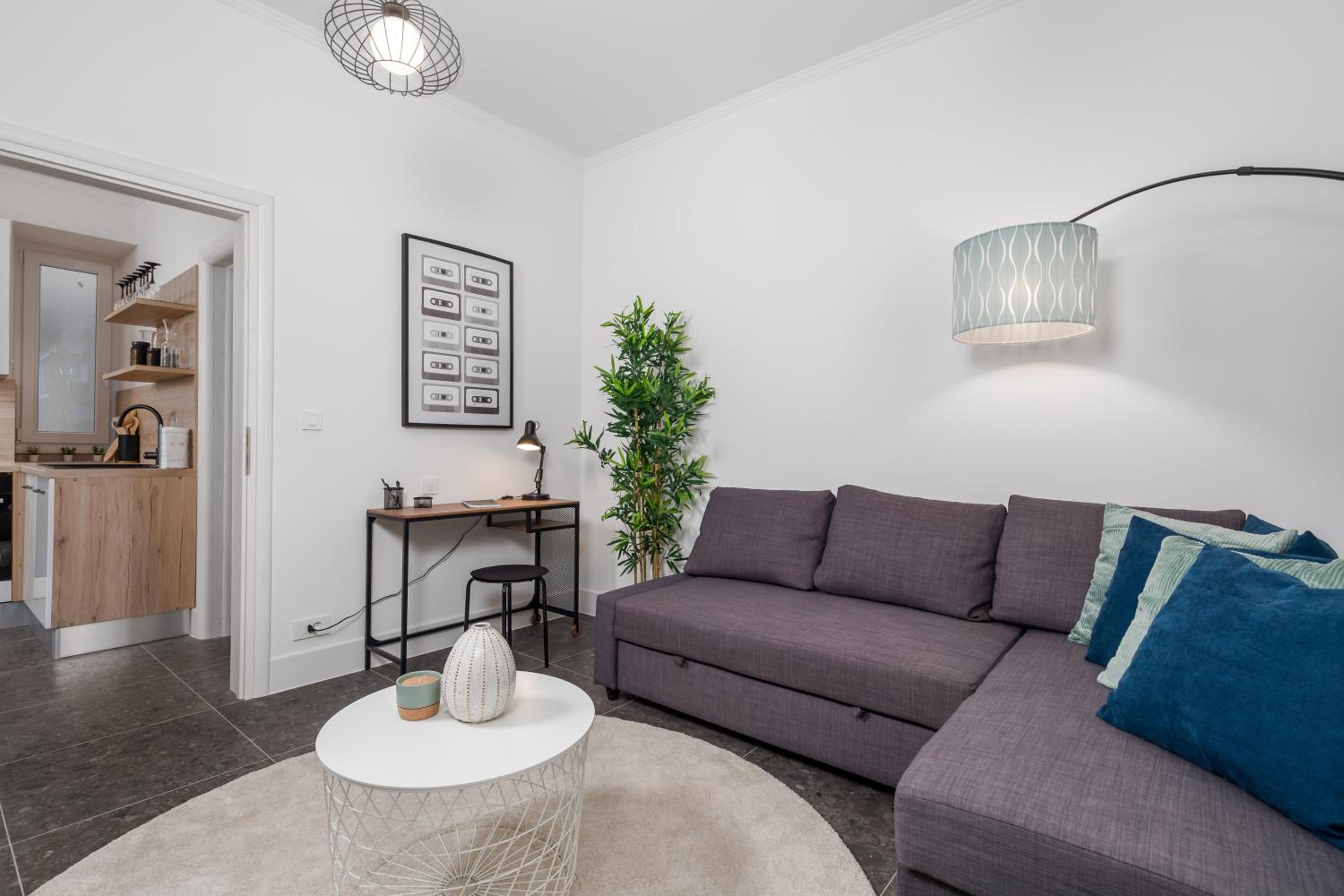 Two-Bedroom Apartment - Photo 26