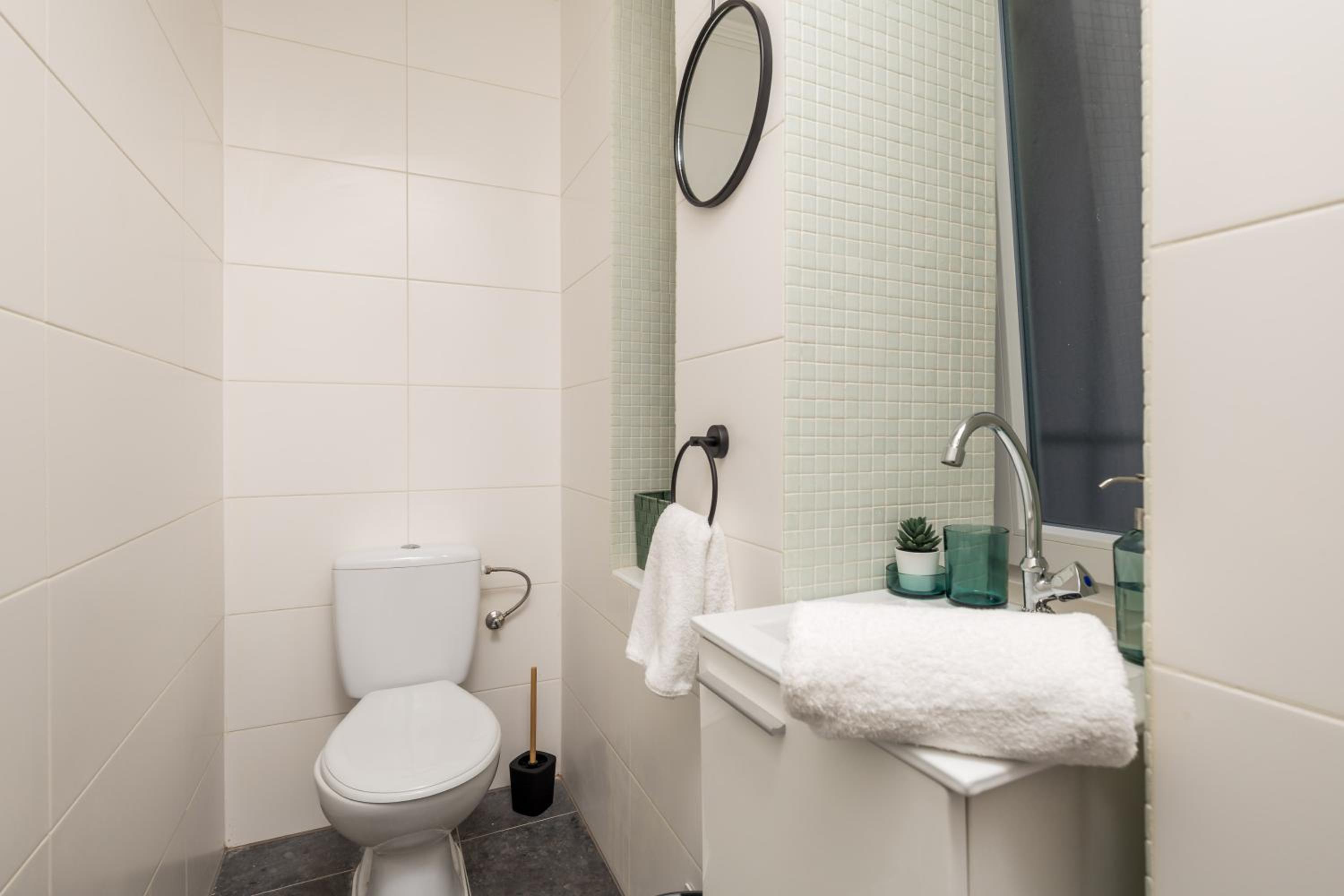 Two-Bedroom Apartment - Photo 8