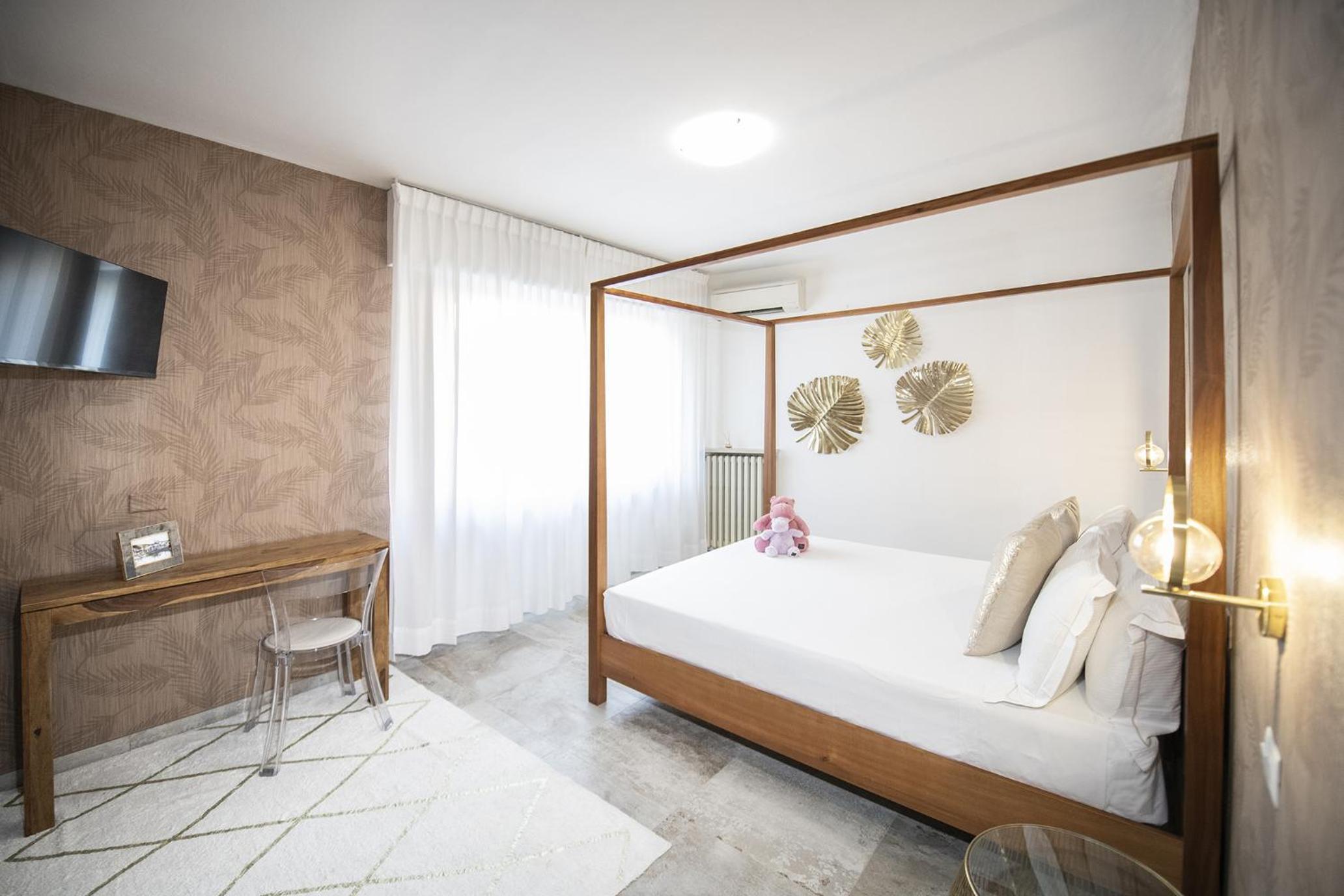 Superior Double Room - Photo 1