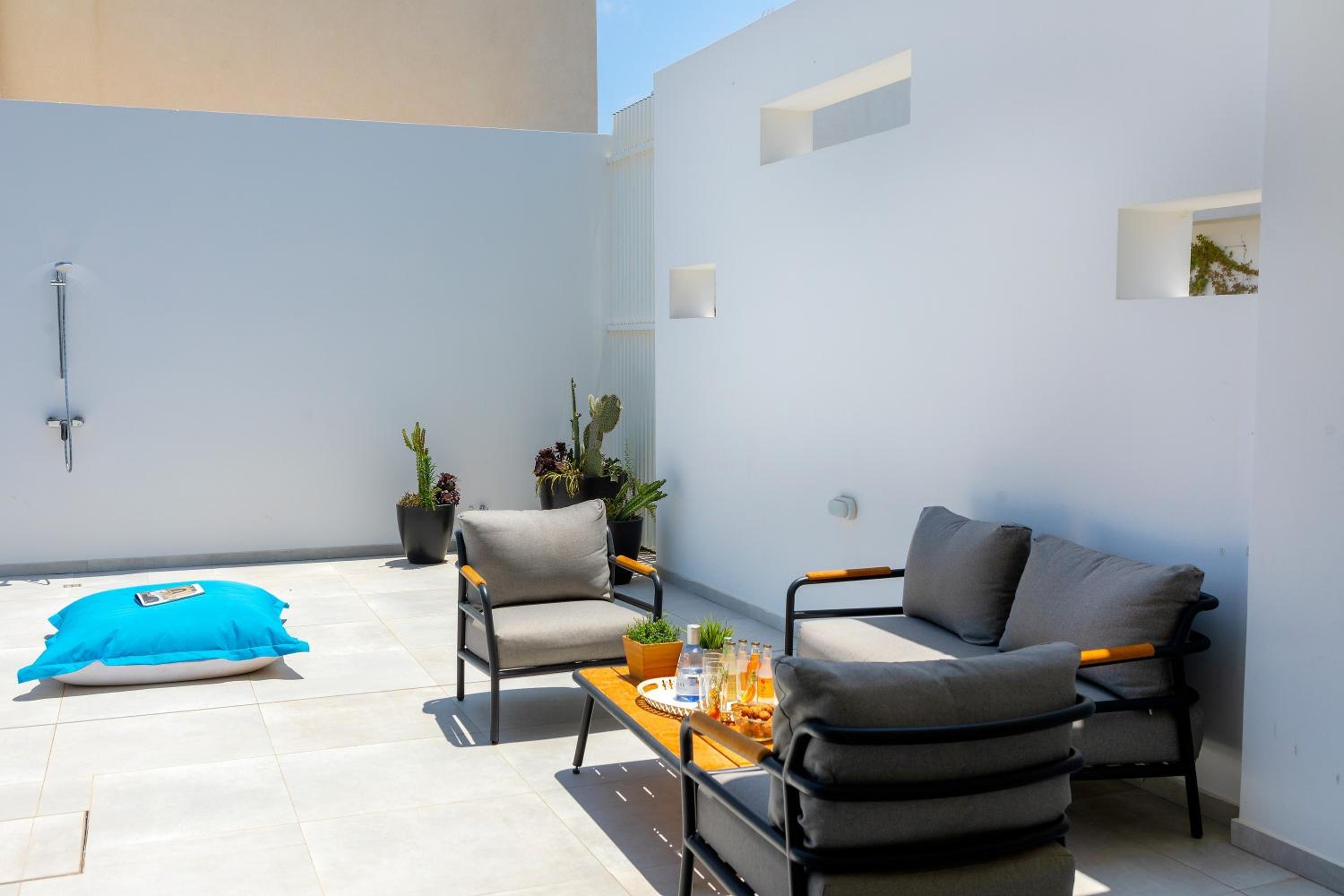 Villa with Private Pool photo 3