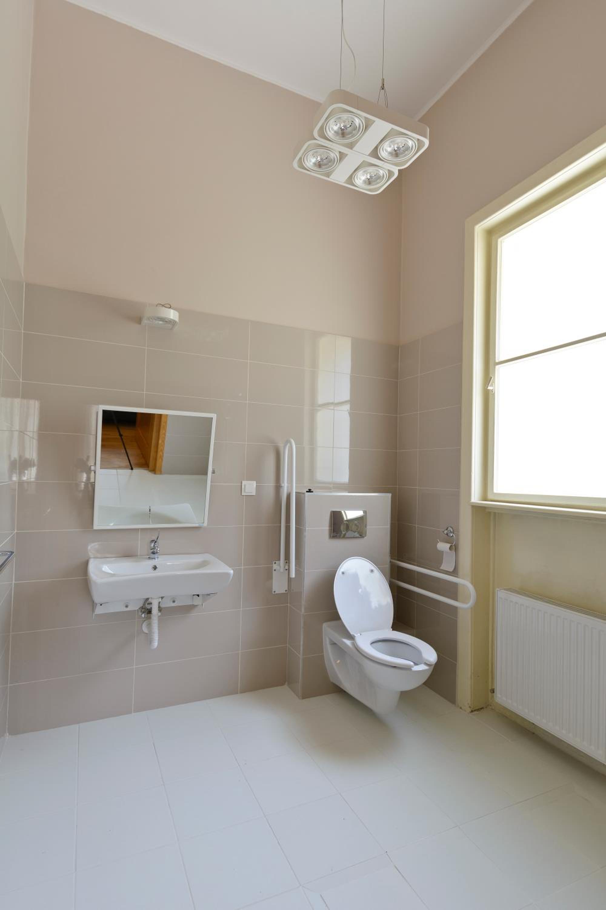 Double Room - Disability Access - Photo 2