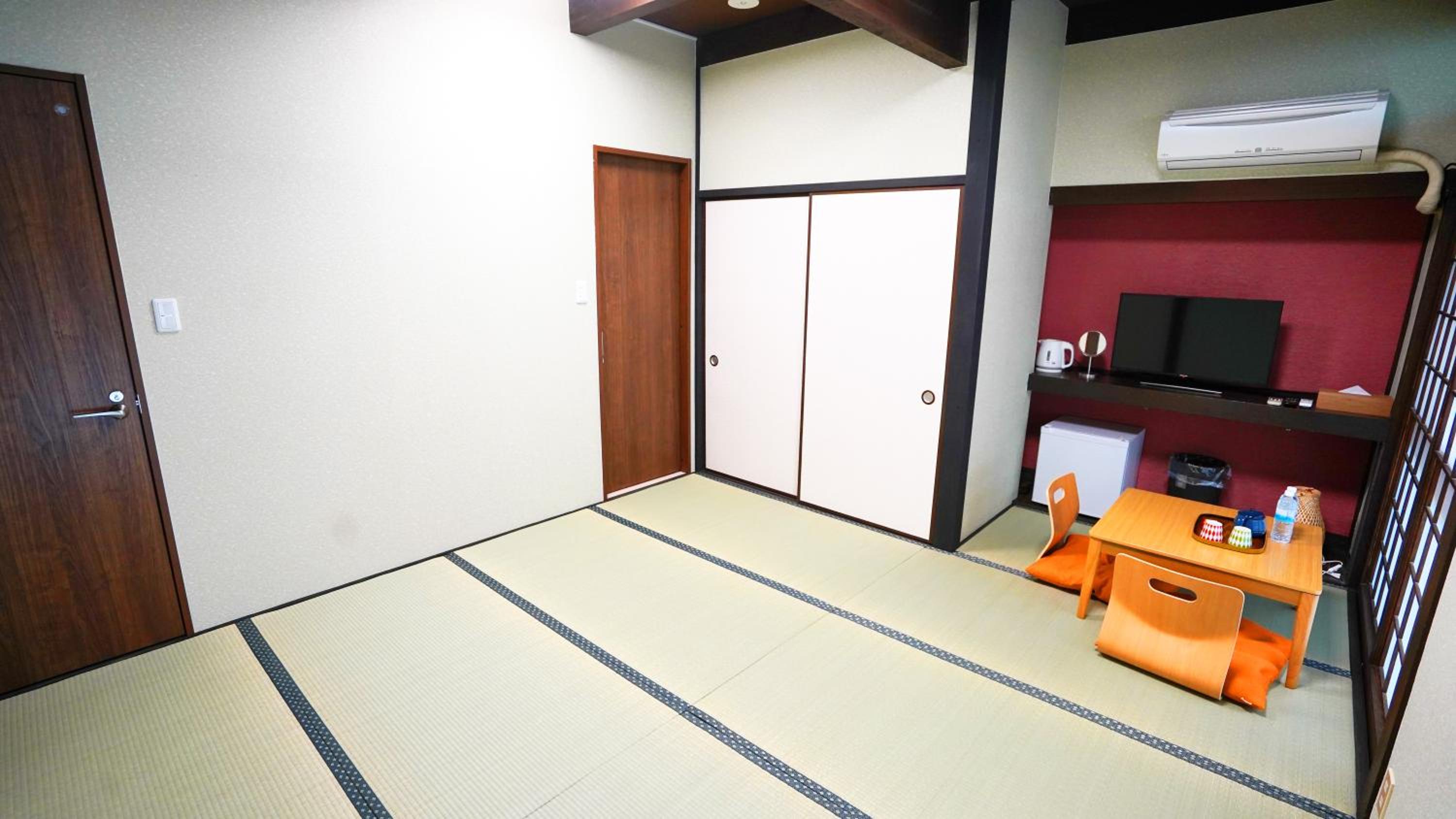 Double Room with Private Bathroom - Photo 1