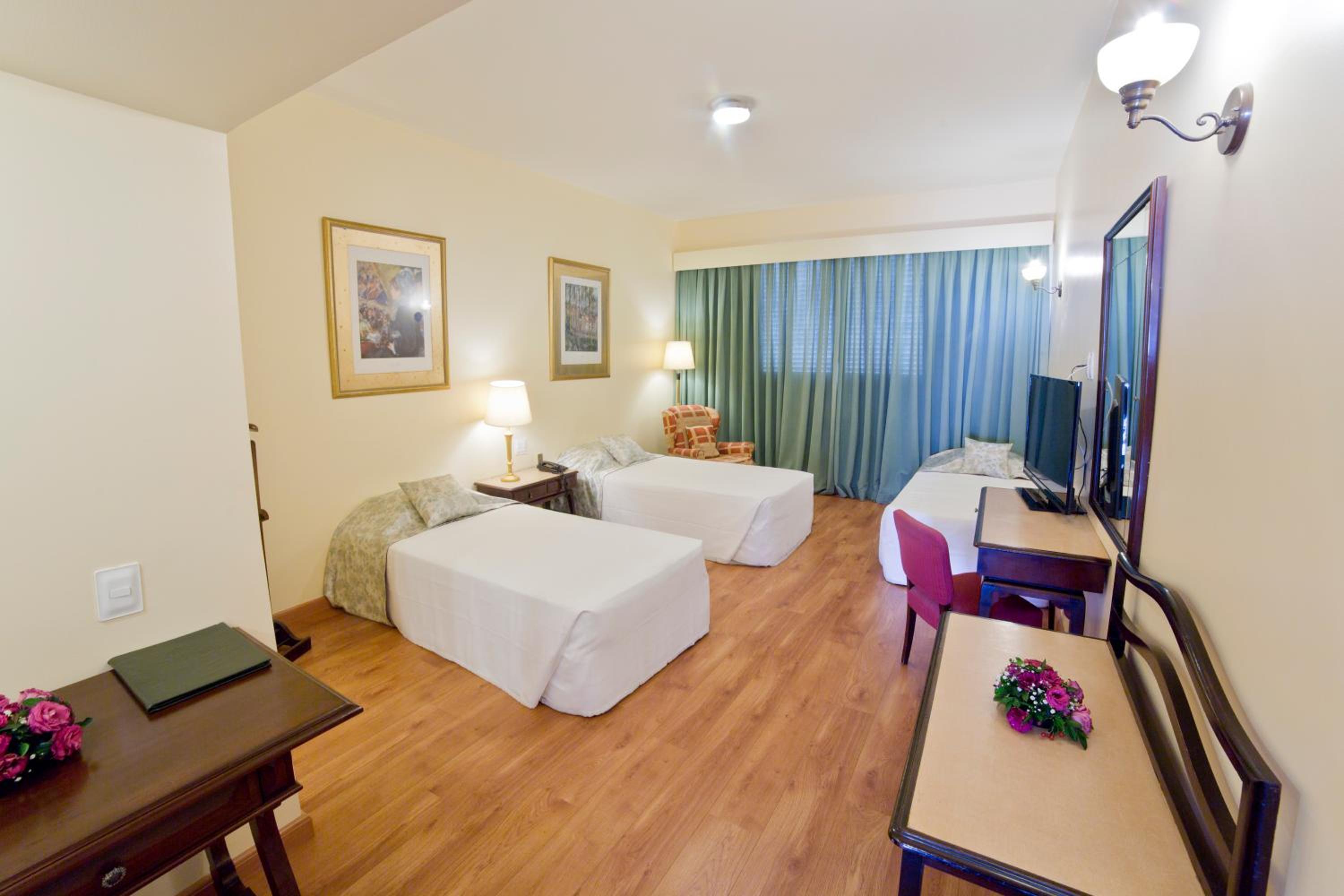 Deluxe Twin Room photo 2
