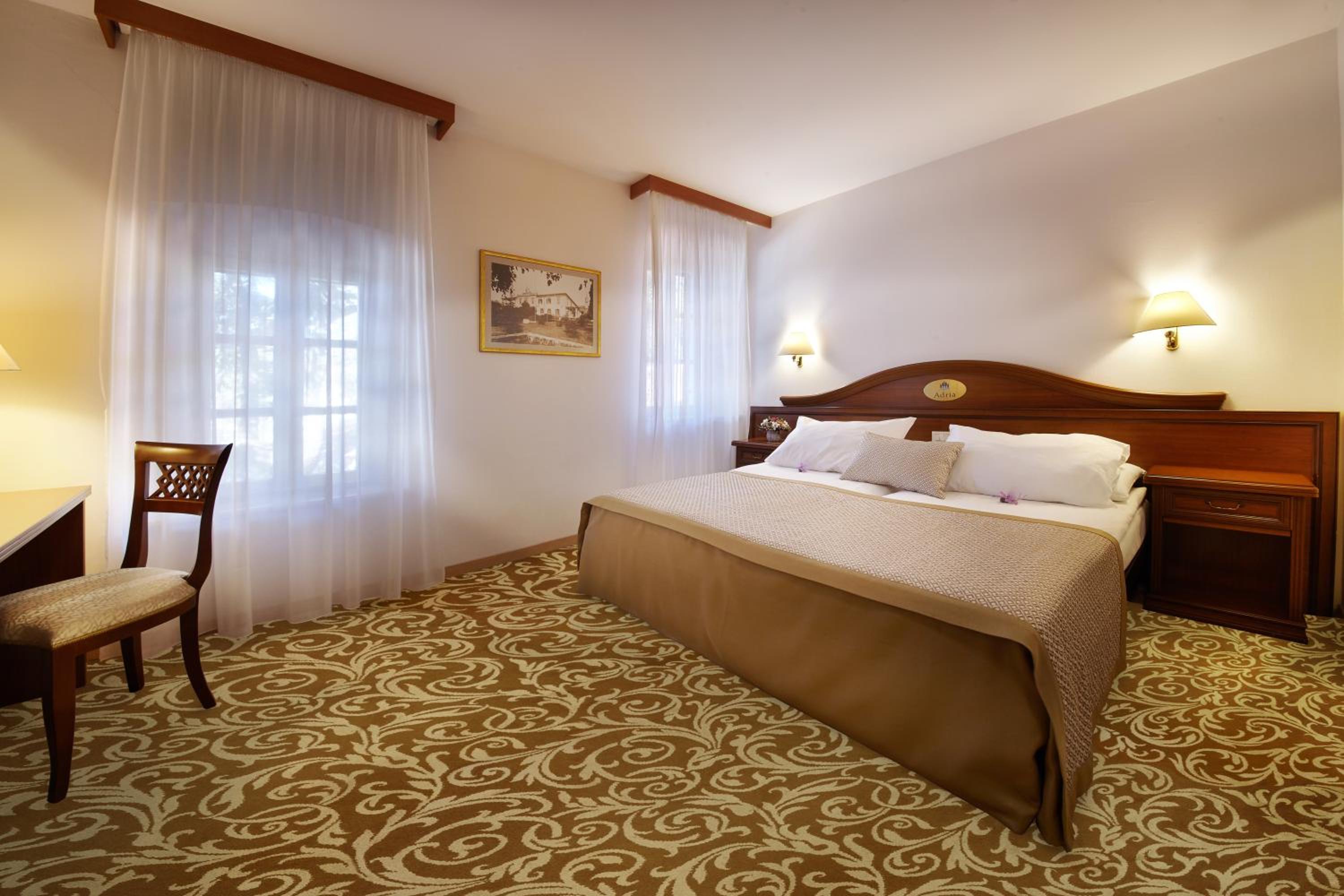 Double or Twin Room - Photo 1