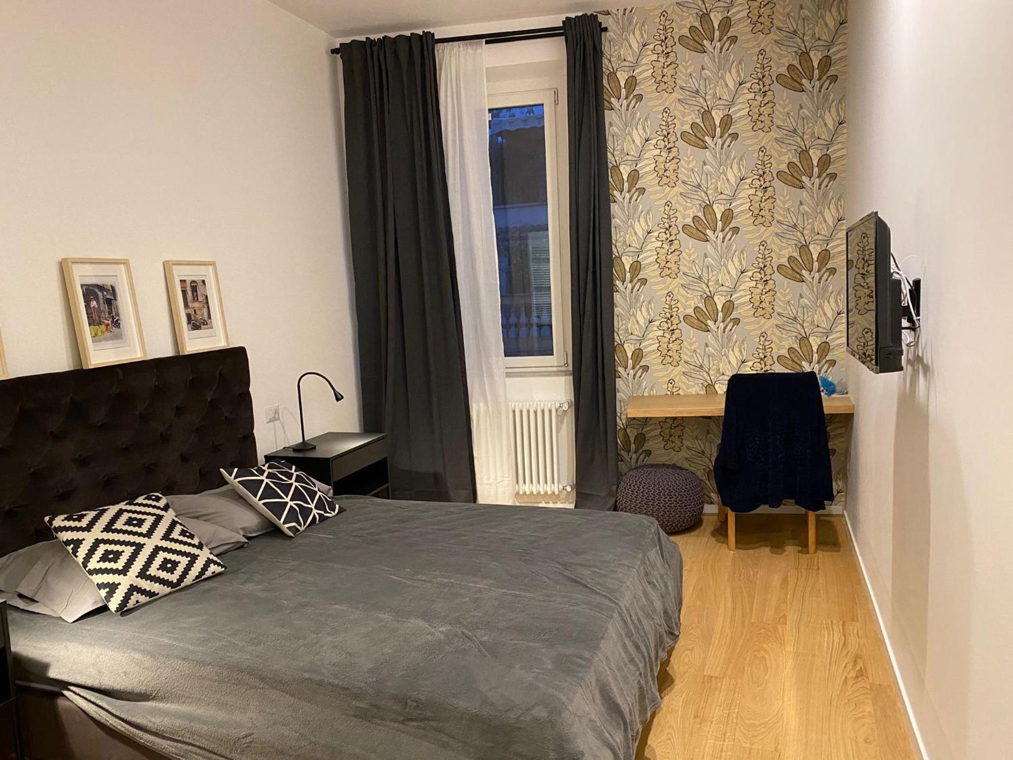 Three-Bedroom House photo 3