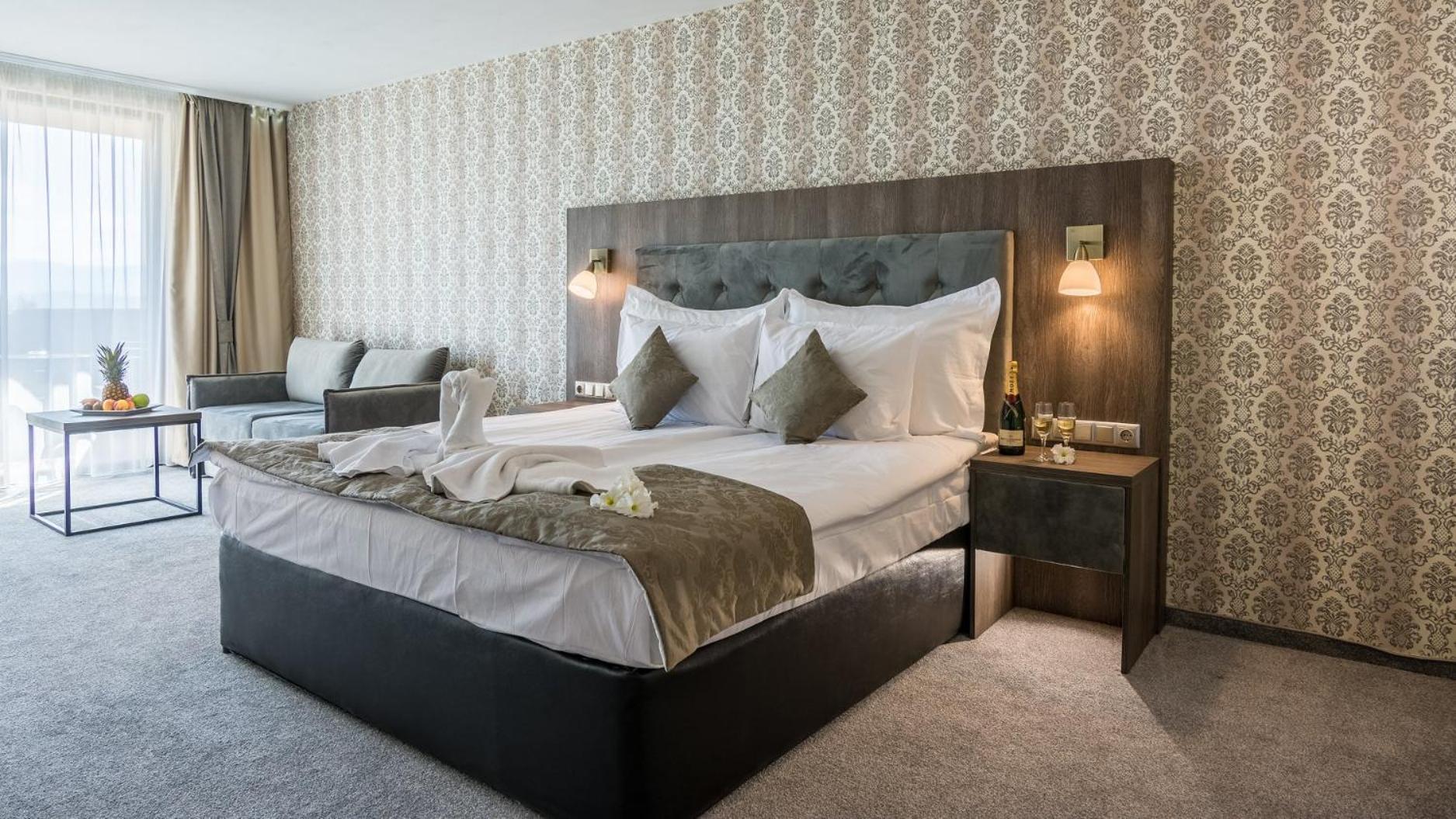 Deluxe Twin Room photo 2