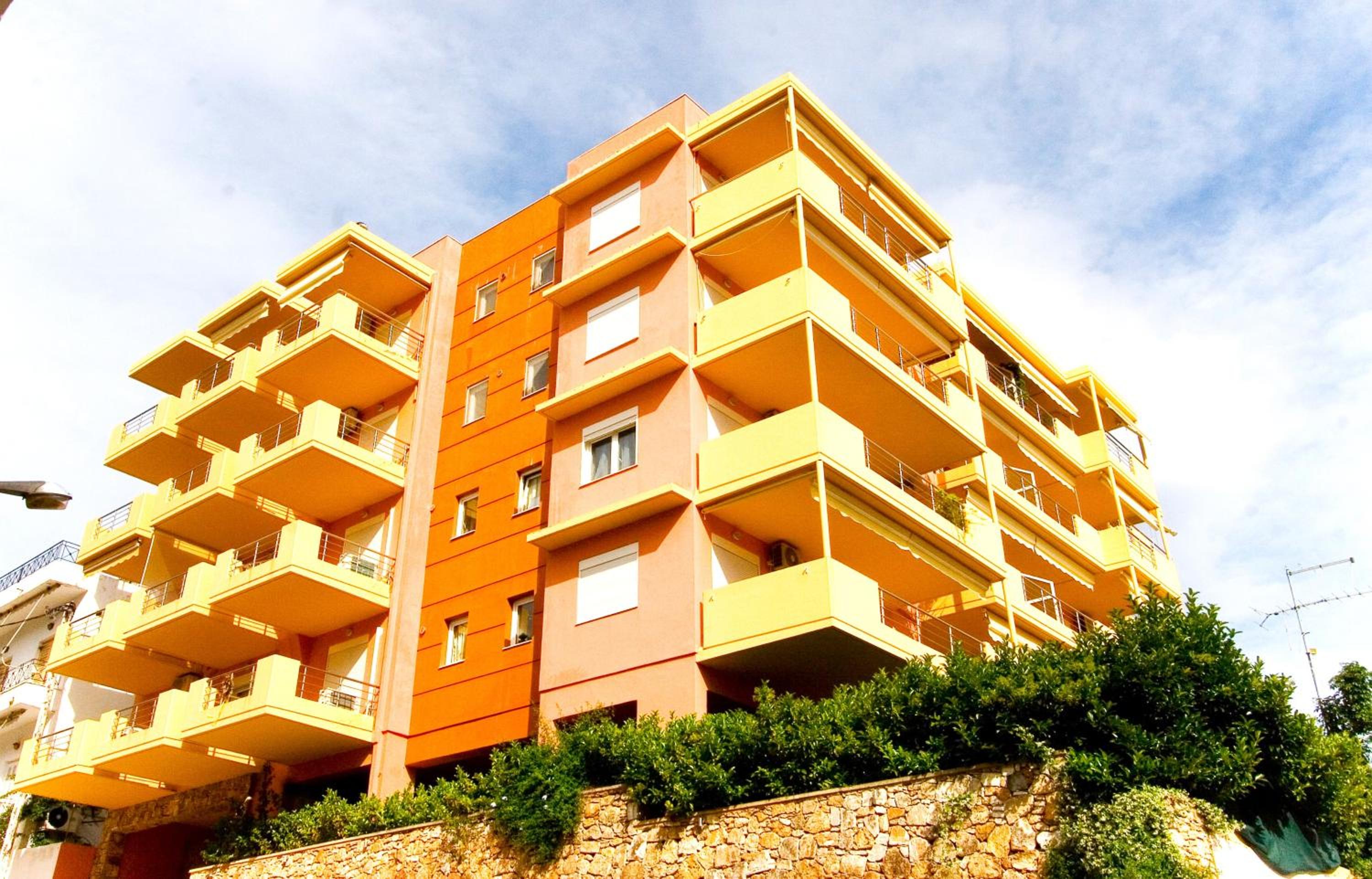 Apartment with Balcony photo 2